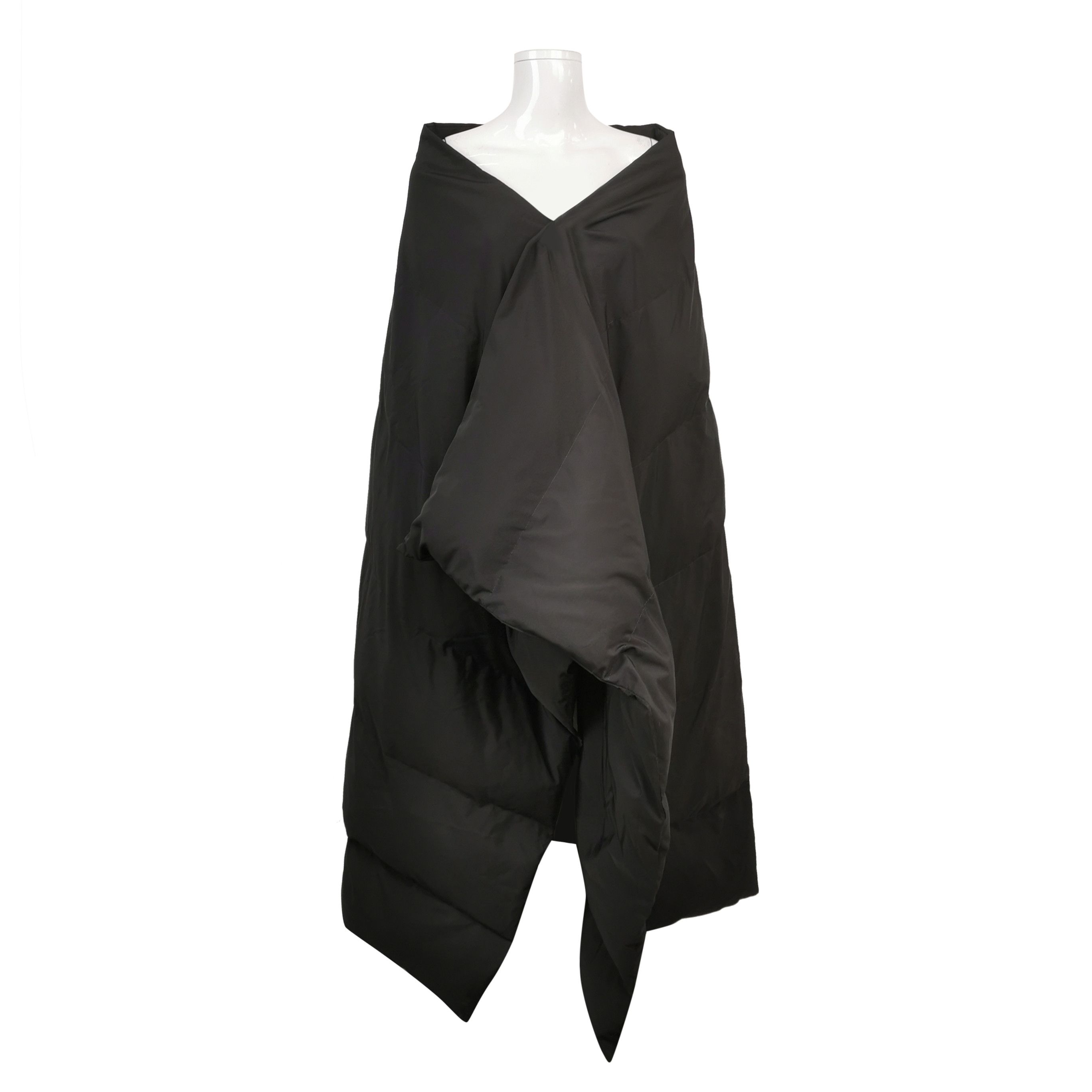 Balenciaga Balenciaga Black Quilted Shawl Cape One Size Size ONE SIZE - 1 Thumbnail