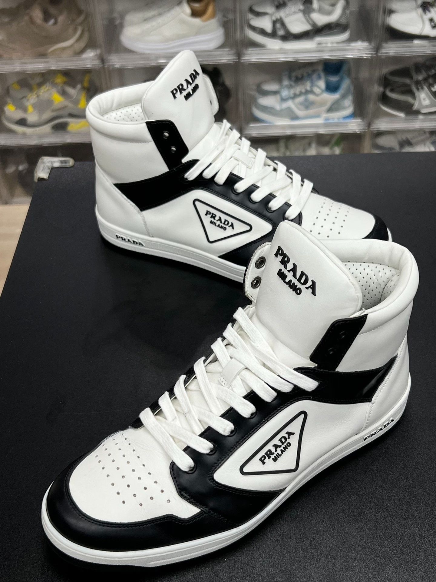 Prada Prada Lowtop Sneakers 9 Men Size US 9 / EU 42 - 1 Thumbnail