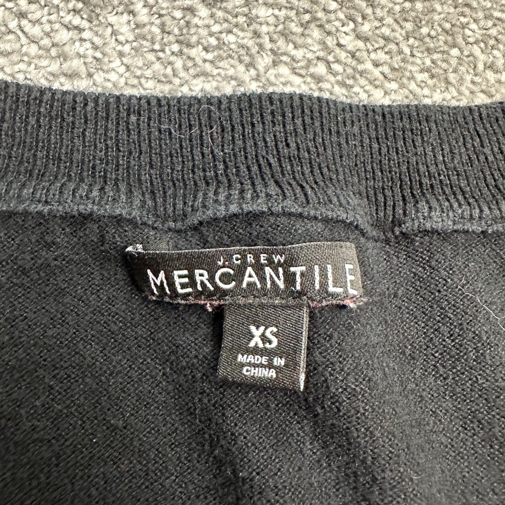 J.Crew J.CREW Pullover Sweater Womens XS Black V-Neck Knit Casual Lightweight Classic Size XS / US 0-2 / IT 36-38 - 4 Thumbnail