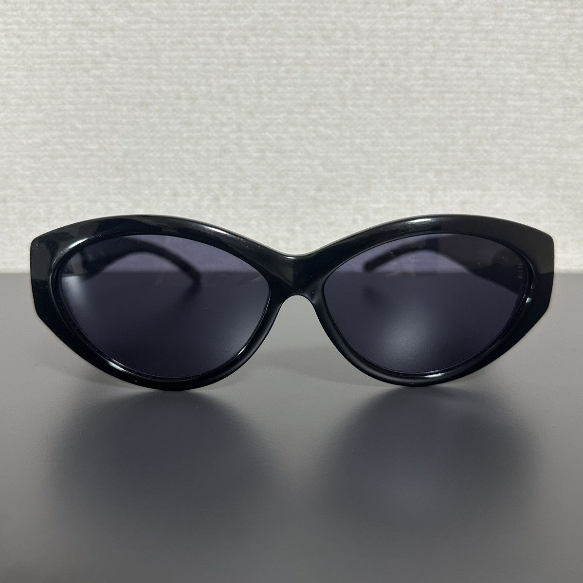 Gucci × Tom Ford × Vintage Vintage Gucci Tom Ford Oval Sunglasses Size ONE SIZE - 2 Thumbnail