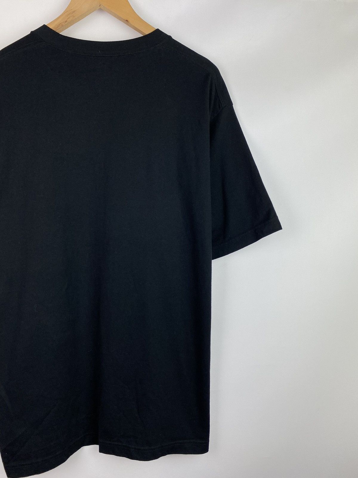 Uniqlo Uniqlo Billie Eilish Takashi Murakami Graphic T Shirt Size L Size US L / EU 52-54 / 3 - 13 Thumbnail