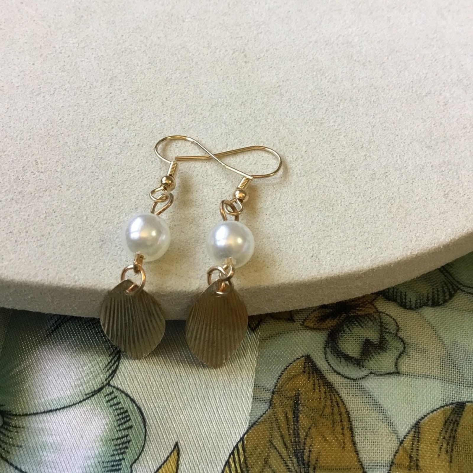Other Gold & Pearl Feather Drop Earrings Size ONE SIZE - 8 Thumbnail
