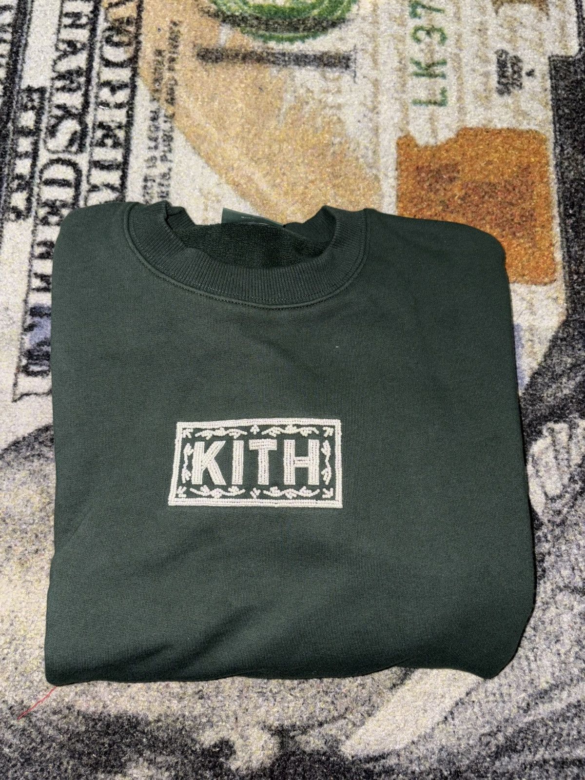 トップス kith treats eggnog box logo crewneck L Kith NWT Kith Treats Eggnog Box Logo Crewneck Size Small | Grailed