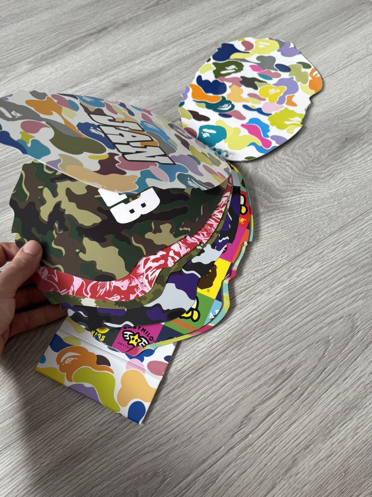 Bape BAPE 2026 MULTI CAMO CALENDAR + 60 BABY MILO STICKERS Size ONE SIZE - 7 Thumbnail