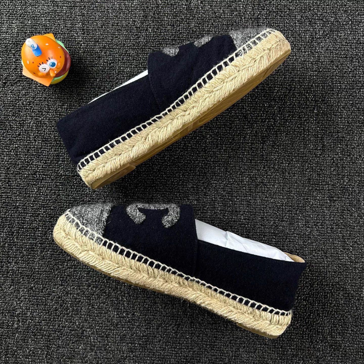 Chanel Chanel CC Fisherman Slipper Size US 6 / IT 36 - 3 Thumbnail