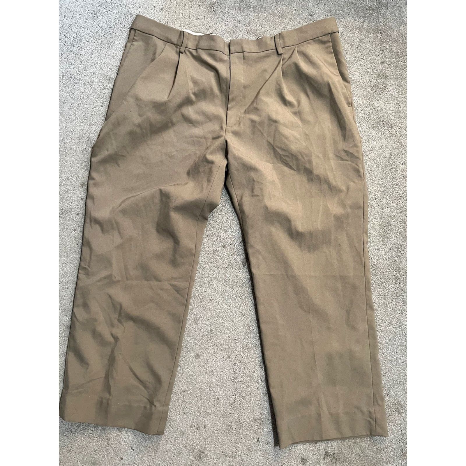 Haggar Haggar Pants Classic Fit 44x30 Brown Men Size 44 Polyester Front Pleated Zip Waist Adjustable No-Iron Canvas Vintage: No Size US 44 / EU 60 - 2 Thumbnail