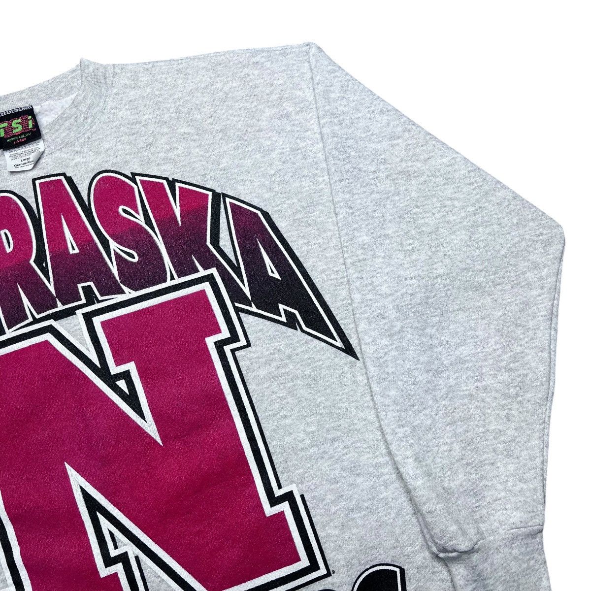 NCAA Vintage 1990s NCAA Nebraska Cornhuskers Spell Out Sweatshirt Size US L / EU 52-54 / 3 - 17 Thumbnail