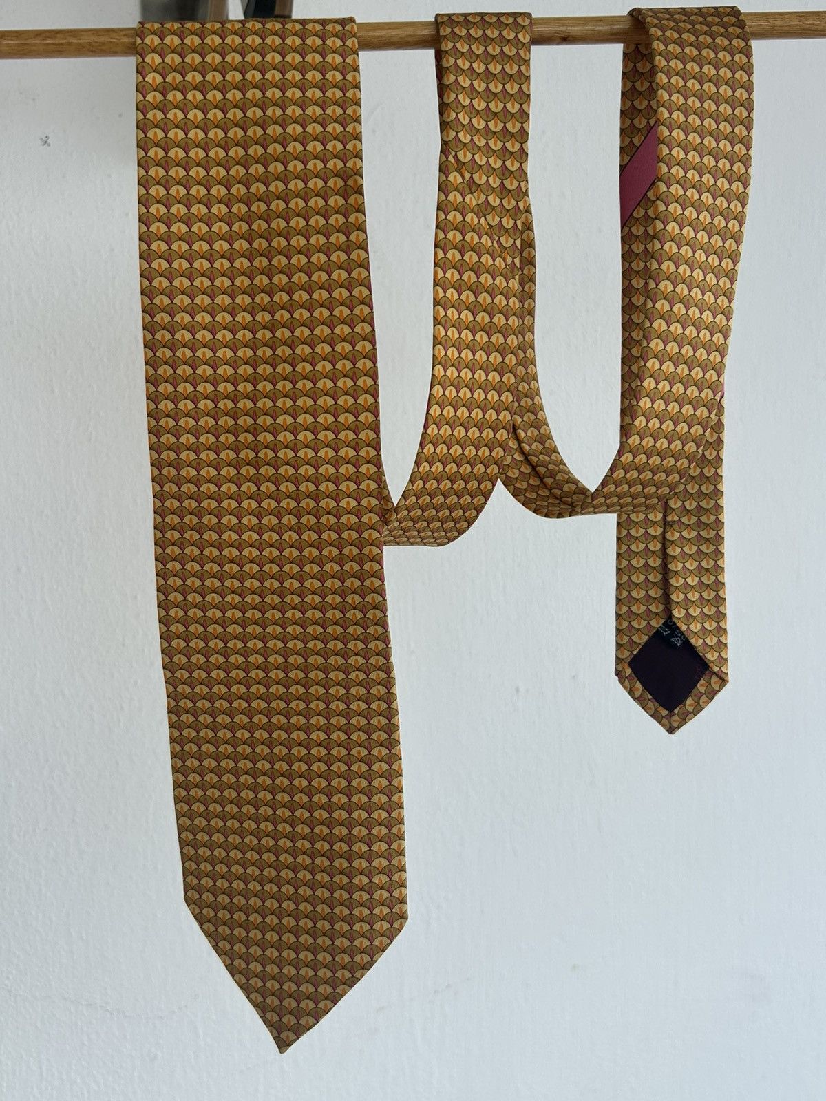 Salvatore Ferragamo Salvatore Ferragamo Vintage Tie Gold Size ONE SIZE - 1 Thumbnail