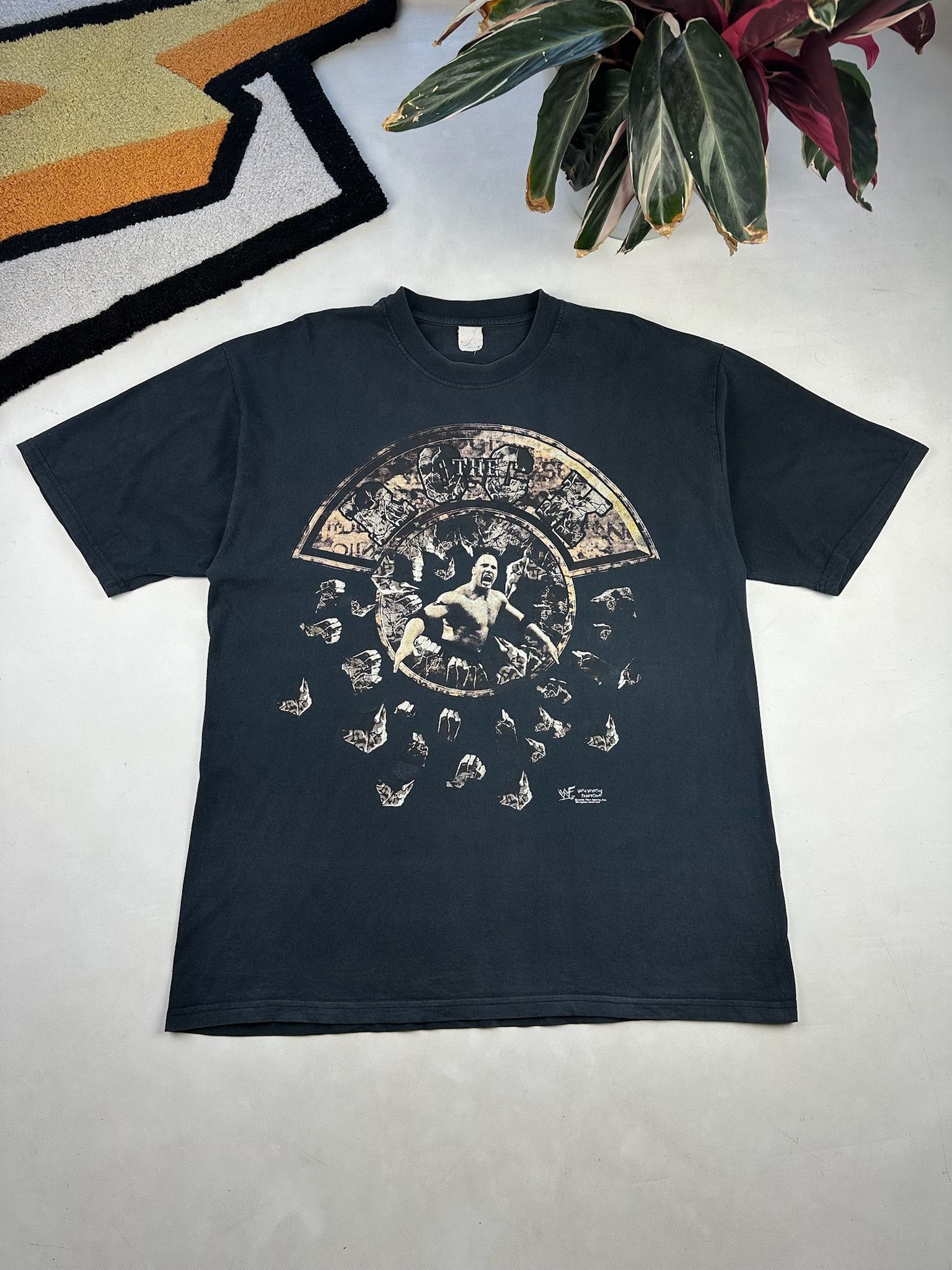 Vintage Vintage WWE The Rock T-Shirt 1998 Size US XL / EU 56 / 4 - 1 Thumbnail