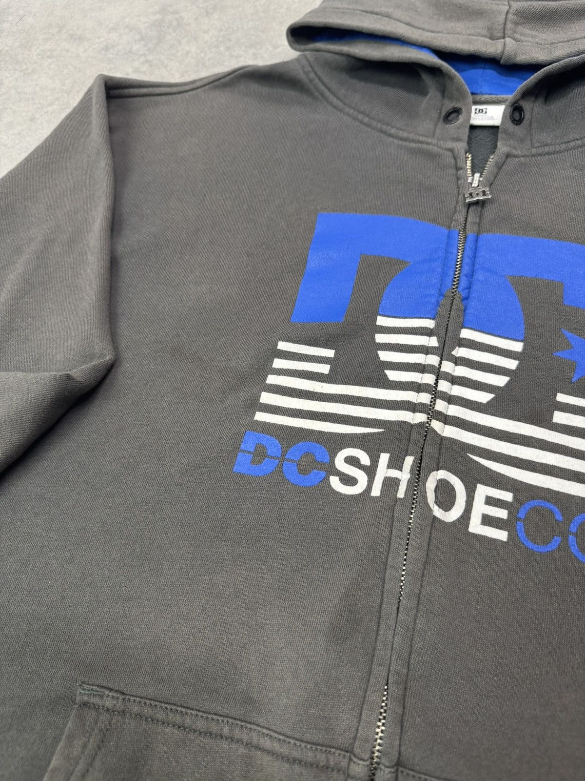 DC Vintage Y2K DC Shoes Hoodie Sweatshirt X-Large Gray Size US XL / EU 56 / 4 - 8 Thumbnail