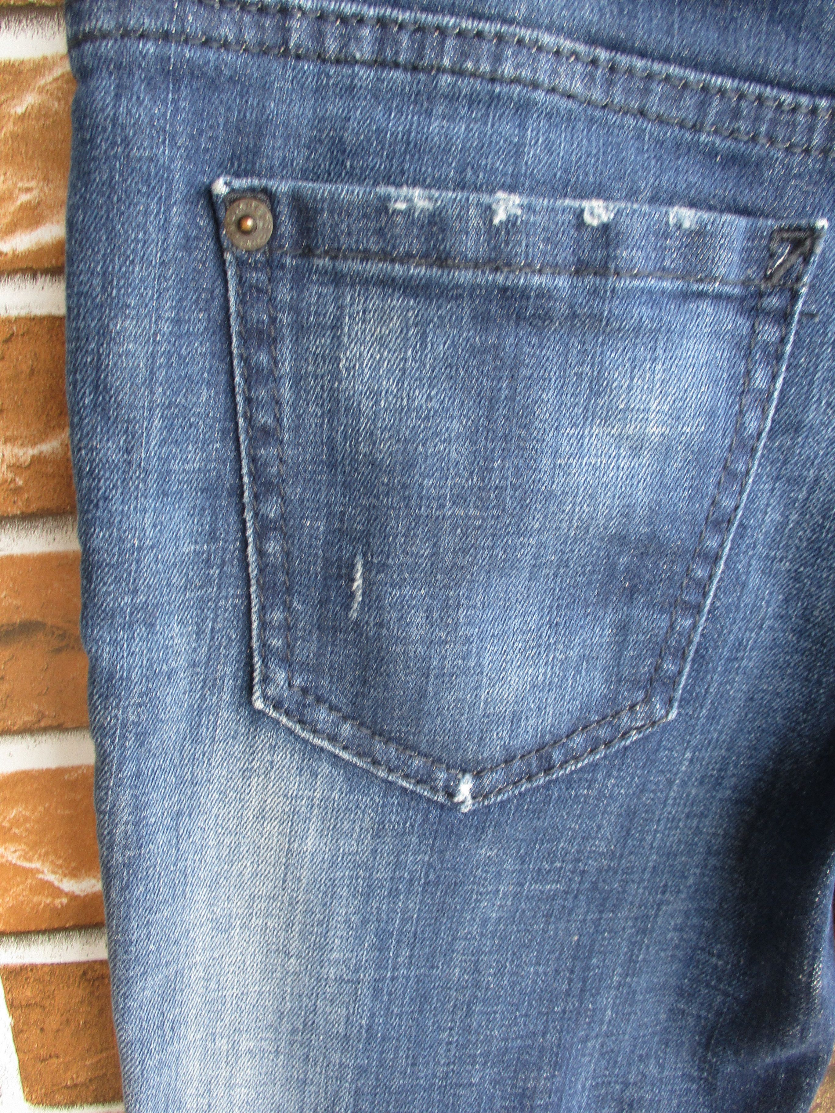 Dsquared2 2015 Medium Waist Skinny Jeans Distressed Zipper Leg Size 26" / US 2 / IT 38 - 9 Thumbnail