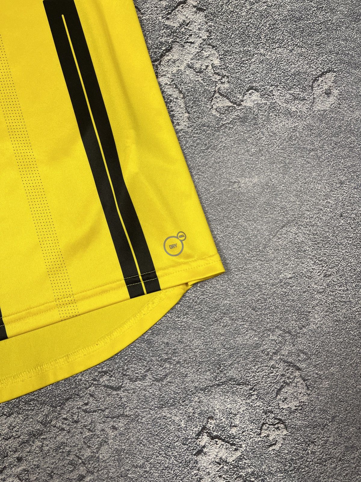 Puma × Vintage 2016 - 2017 Borussia Dortmund cup shirt Jersey Soccer Size US S / EU 44-46 / 1 - 4 Thumbnail
