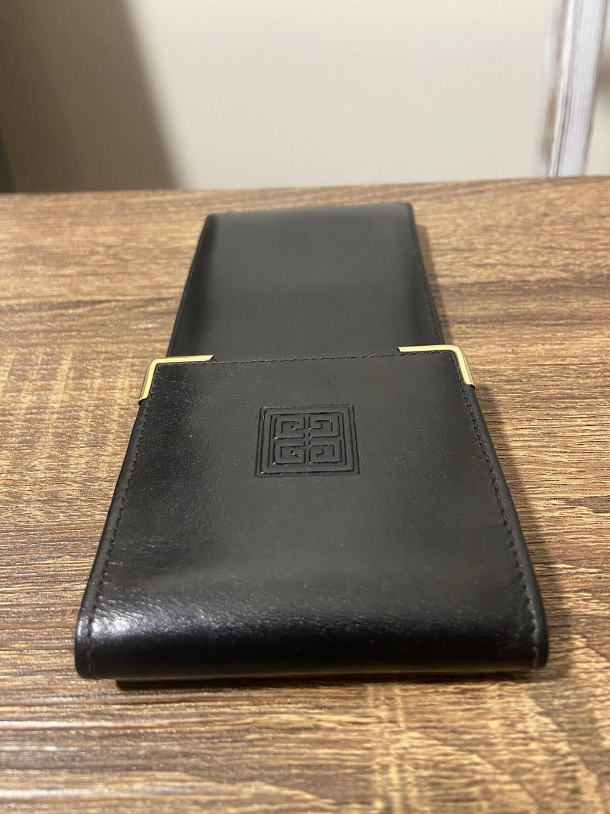 Givenchy Rare Givenchy soft black leather sunglasses case multipouch Size ONE SIZE - 4 Thumbnail
