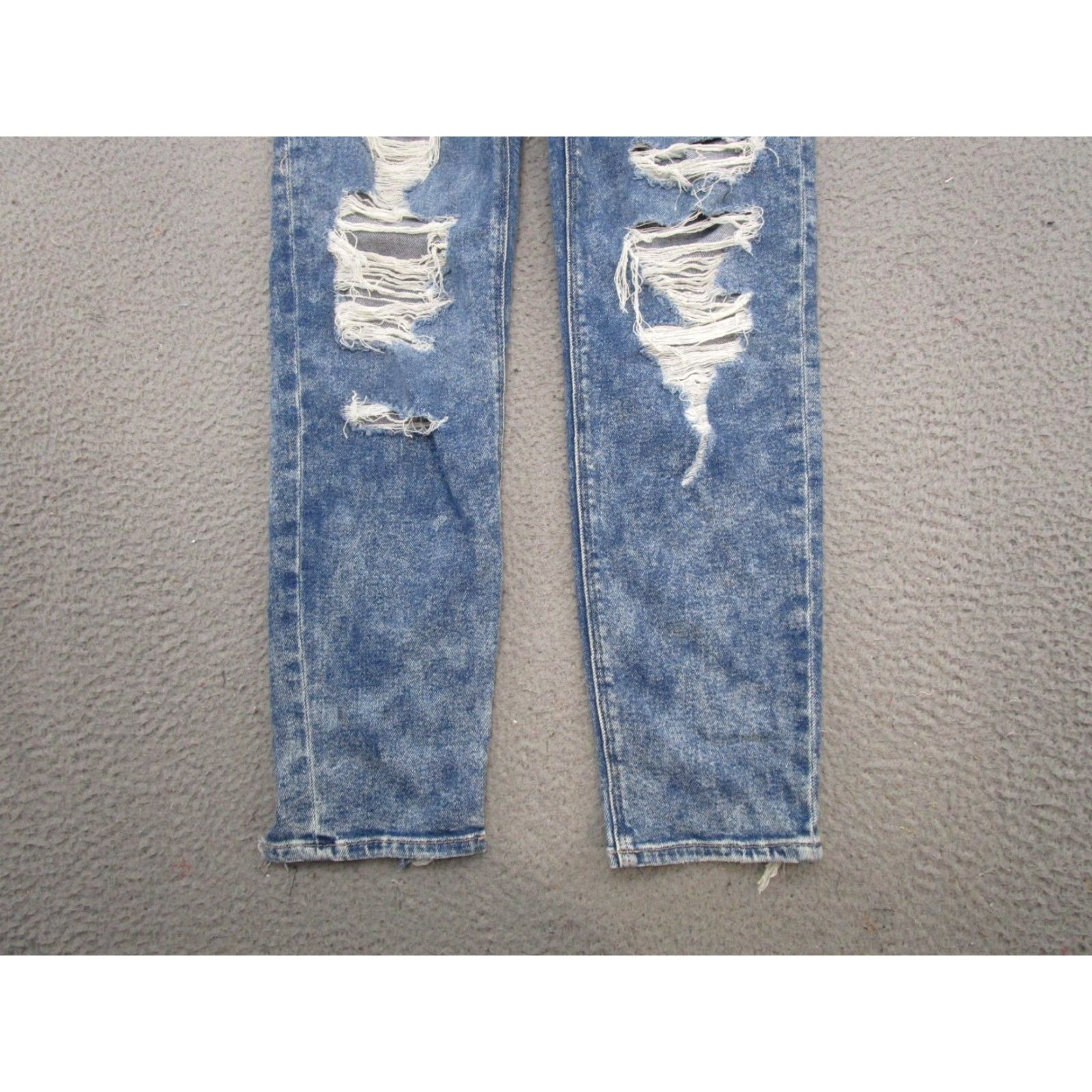 American Eagle Outfitters American Eagle Outfitters High Rise Distressed Denim Mom Jeans Women's Size 4 Regular Blue 90s Style Mens, Womens Size 27" / US 4 / IT 40 - 2 Thumbnail