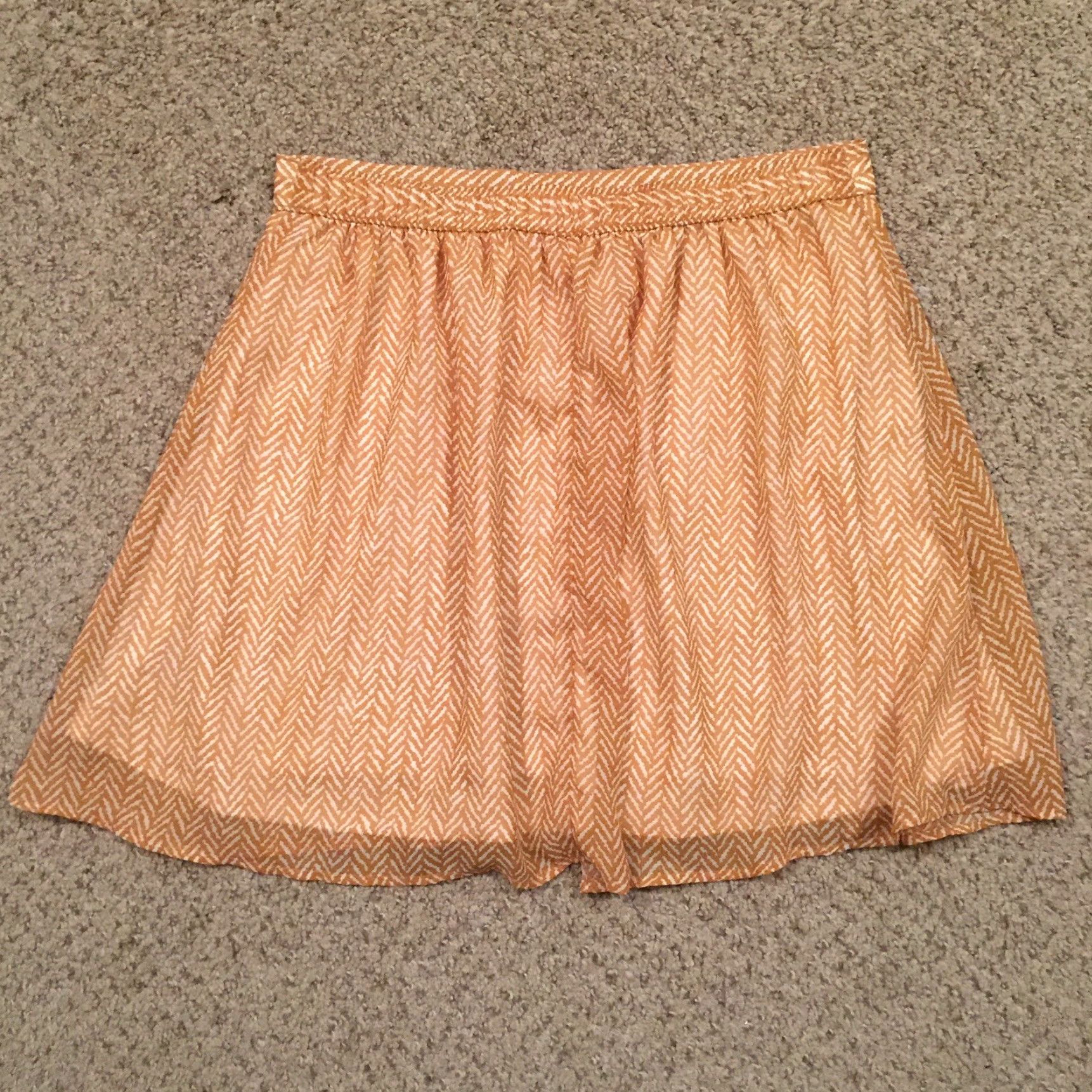 Old Navy Old Navy Skirt Women M Beige Herringbone Lined Pull On A-Line Elastic Waist Short Size 32" / US 10 / IT 46 - 6 Thumbnail