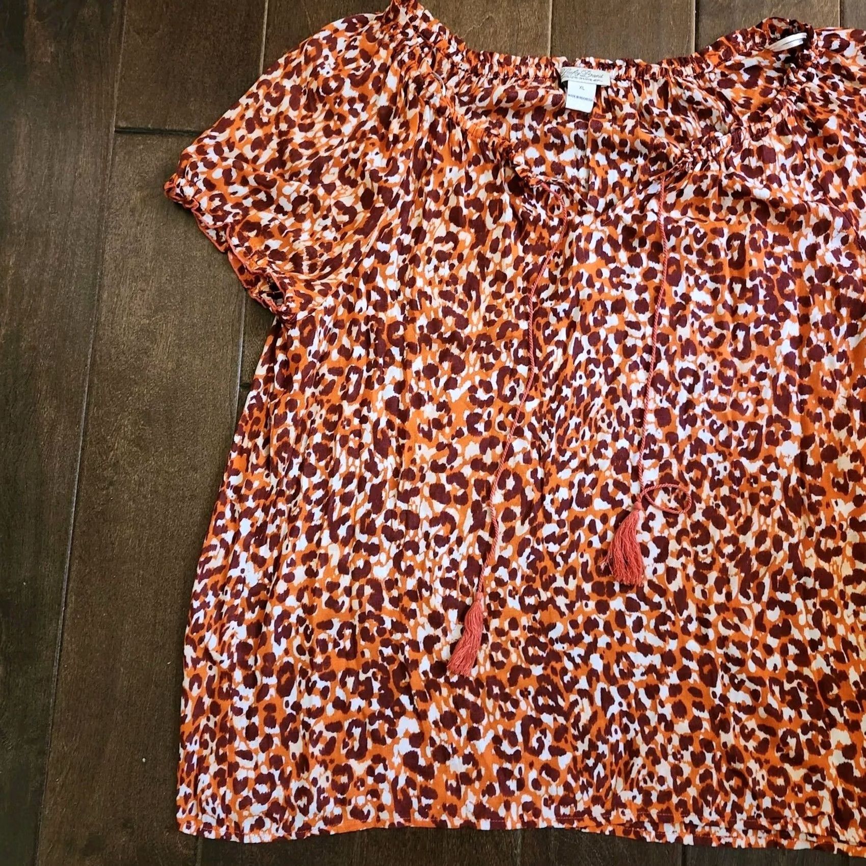 Lucky Brand Lucky Brand Leopard Cheetah Print Blouse W/ Tassel - Size XL, Multicolor, Short Sleeve, Rayon, Pullover, Regular Fit, Women's Blouse Size XL / US 12-14 / IT 48-50 - 4 Thumbnail