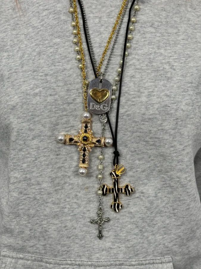 Dolce & Gabbana 2010s Dolce & Gabbana Royal Premium Cross Gold Necklace Size ONE SIZE - 3 Thumbnail