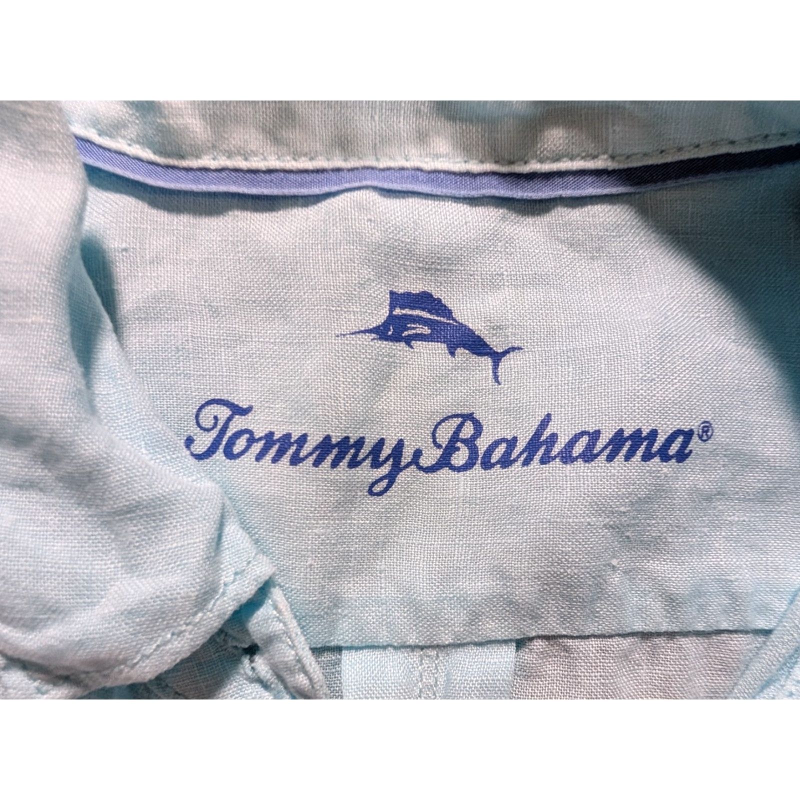 Tommy Bahama Tommy Bahama Shirt Womens Medium Blue Beachy 100% Linen Ombre Two Palms Dip-Dye Long Sleeve Collared Button Blouse Leather? Size M / US 6-8 / IT 42-44 - 4 Thumbnail