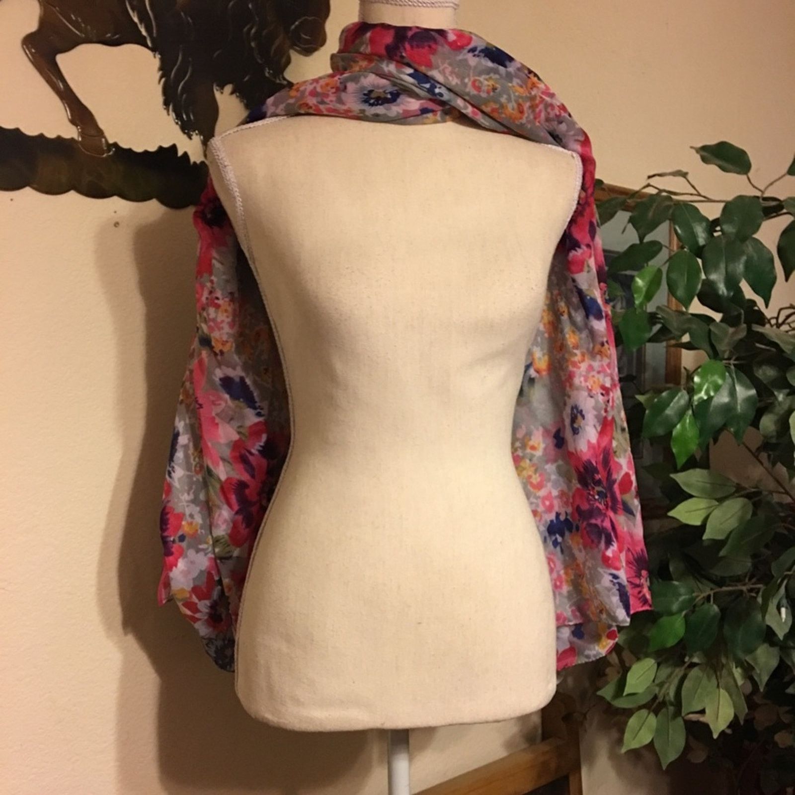 Other Dazzle floral gray pink scarf wrap 80”L Size ONE SIZE - 2 Thumbnail