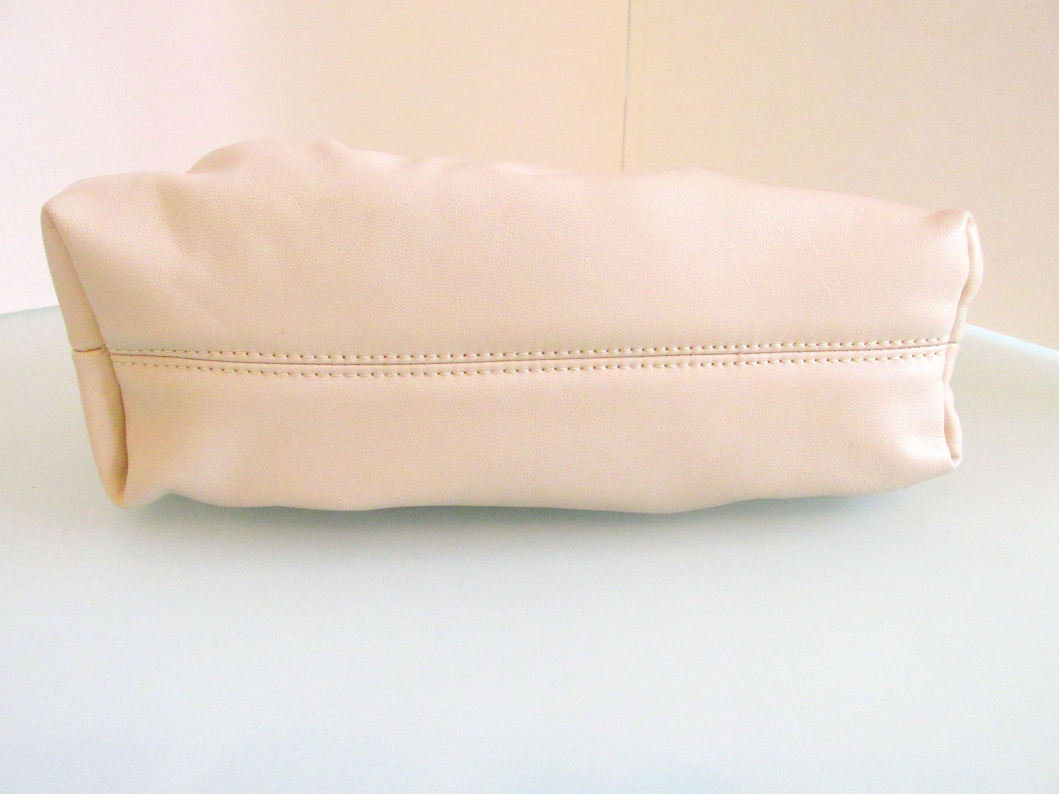 Other Urban Expressions (NWOT) Shoulder/Clutch-Style Handbag Size ONE SIZE - 6 Thumbnail