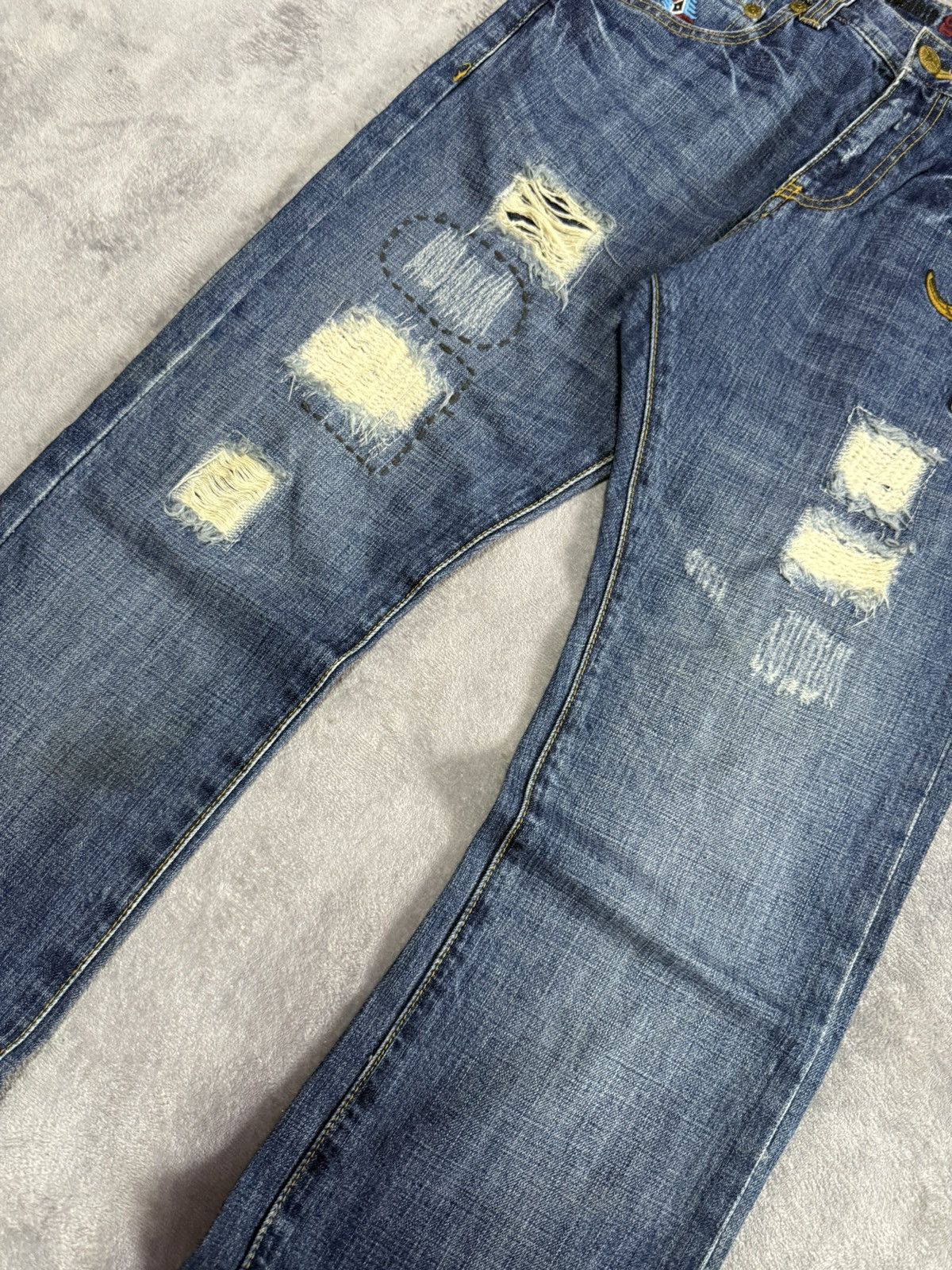 Edwin × Le Grande Bleu (L.G.B.) Gerenimo Japan Feathers Native Embroidered Distressed Jeans Size US 32 / EU 48 - 12 Thumbnail