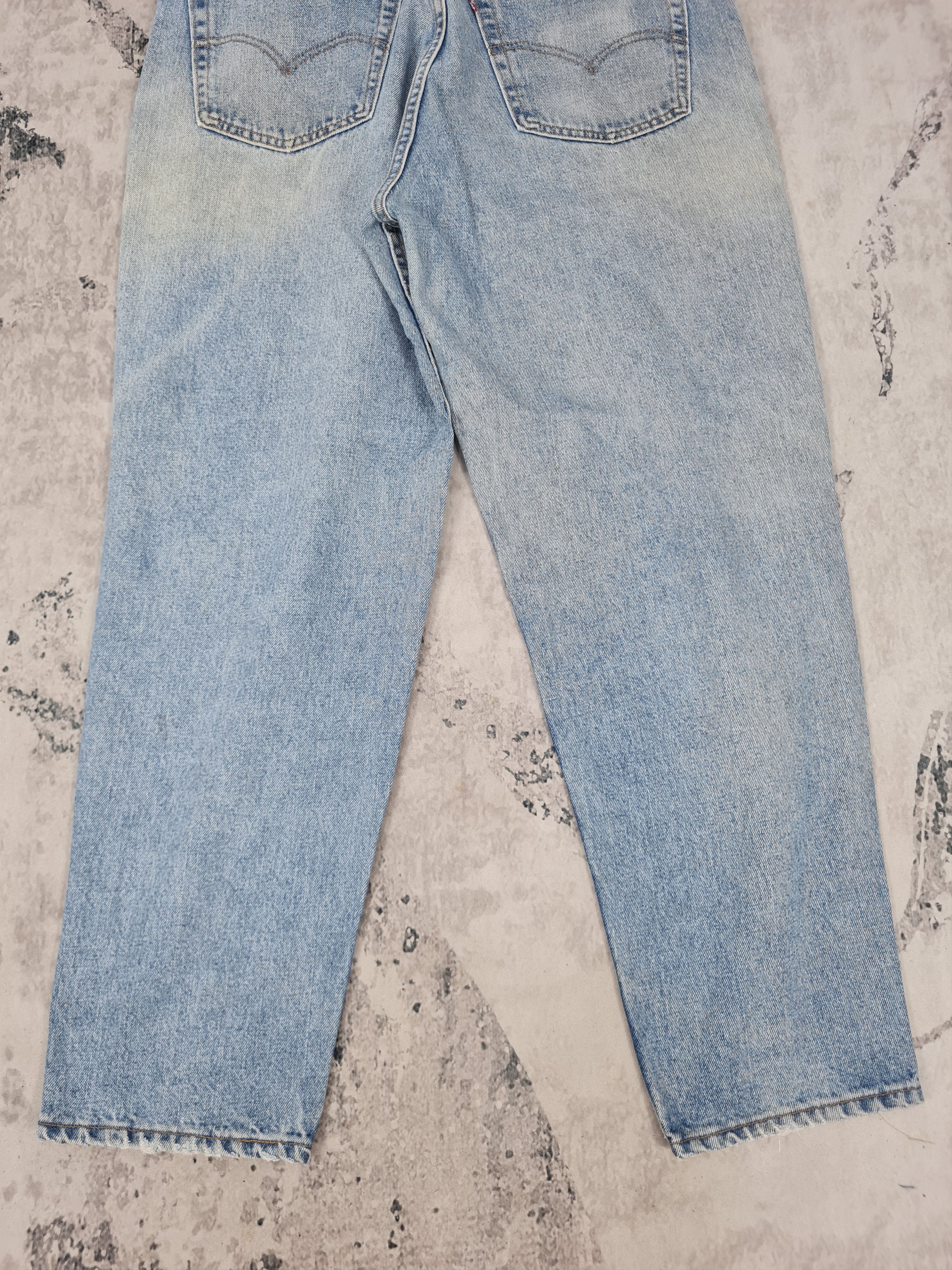 Levi's Vintage Clothing Vintage 90's LEVIS Light Blue Stain Jeans L0352 Size 34X33 Size US 34 / EU 50 - 7 Thumbnail