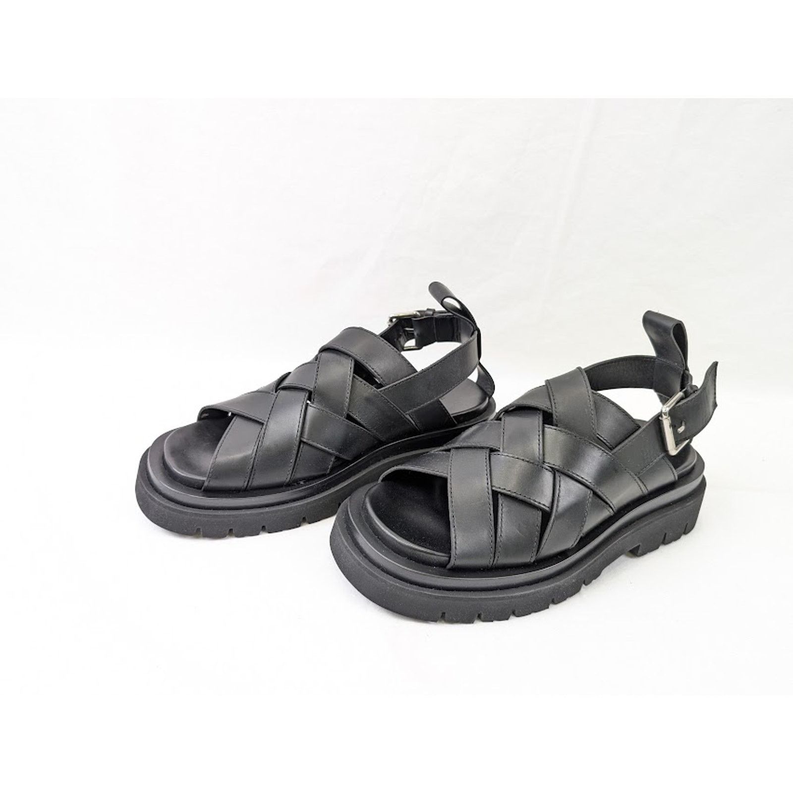 Bottega Veneta o1rshd1 Lug Sandal Military Calf in Black Size US 9 / EU 42 - 17 Thumbnail