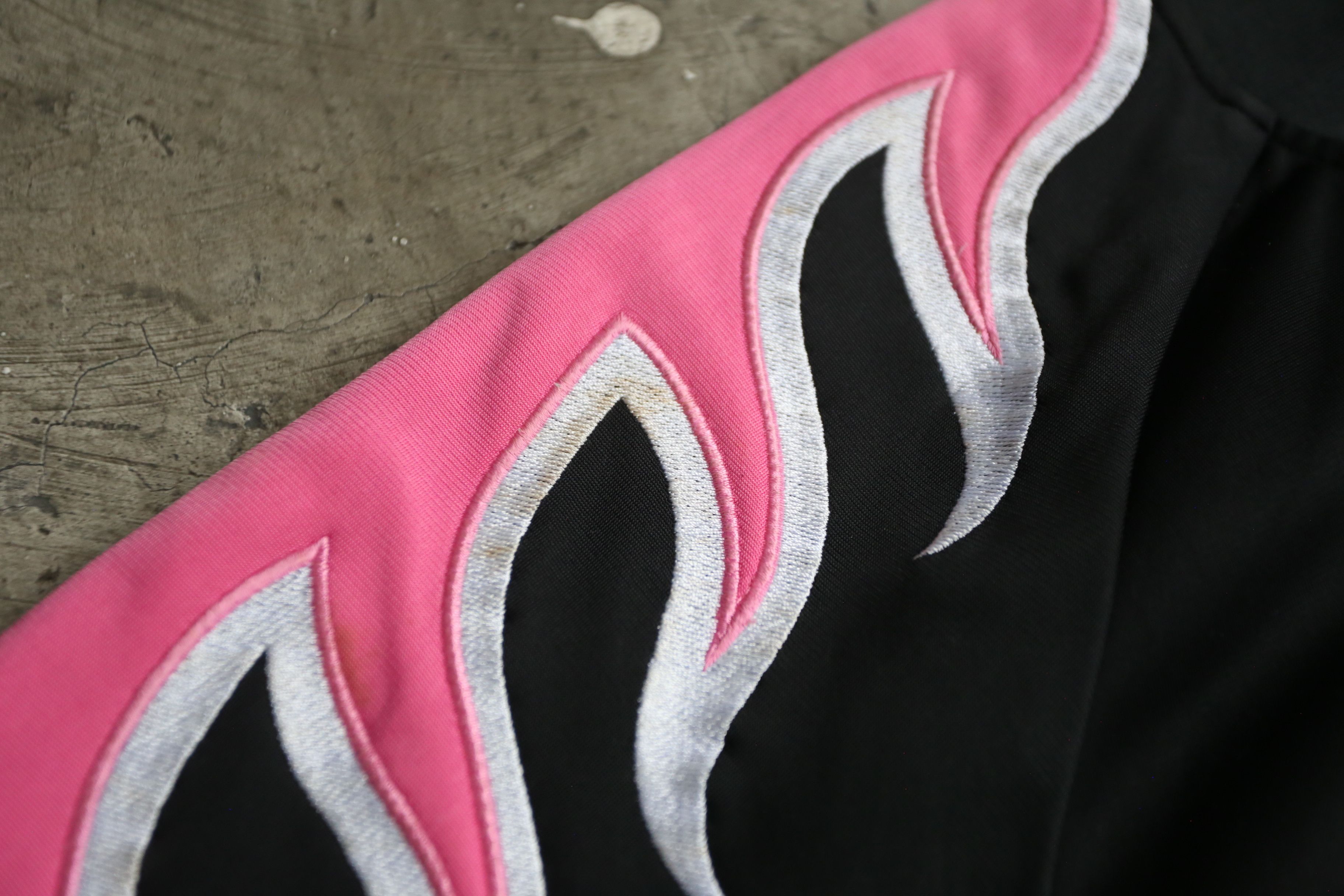 Adidas × Jeremy Scott Adidas - Jeremy Scott - S/S 11 - Pink Flames Bomber Jacket Size US L / EU 52-54 / 3 - 5 Thumbnail