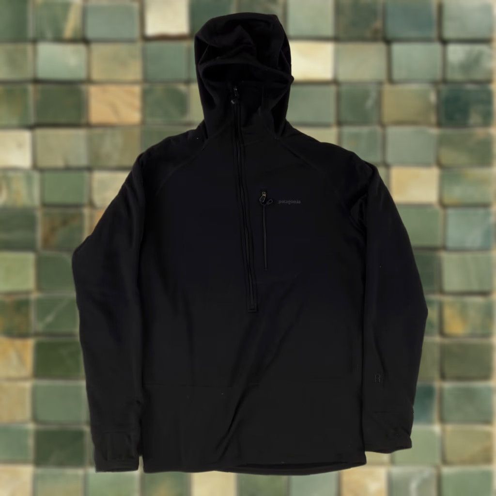 Patagonia Patagonia Shirt Regulator R1 1/4 Zip Pullover Hooded Thermal Black Mens S Size US S / EU 44-46 / 1 - 1 Thumbnail