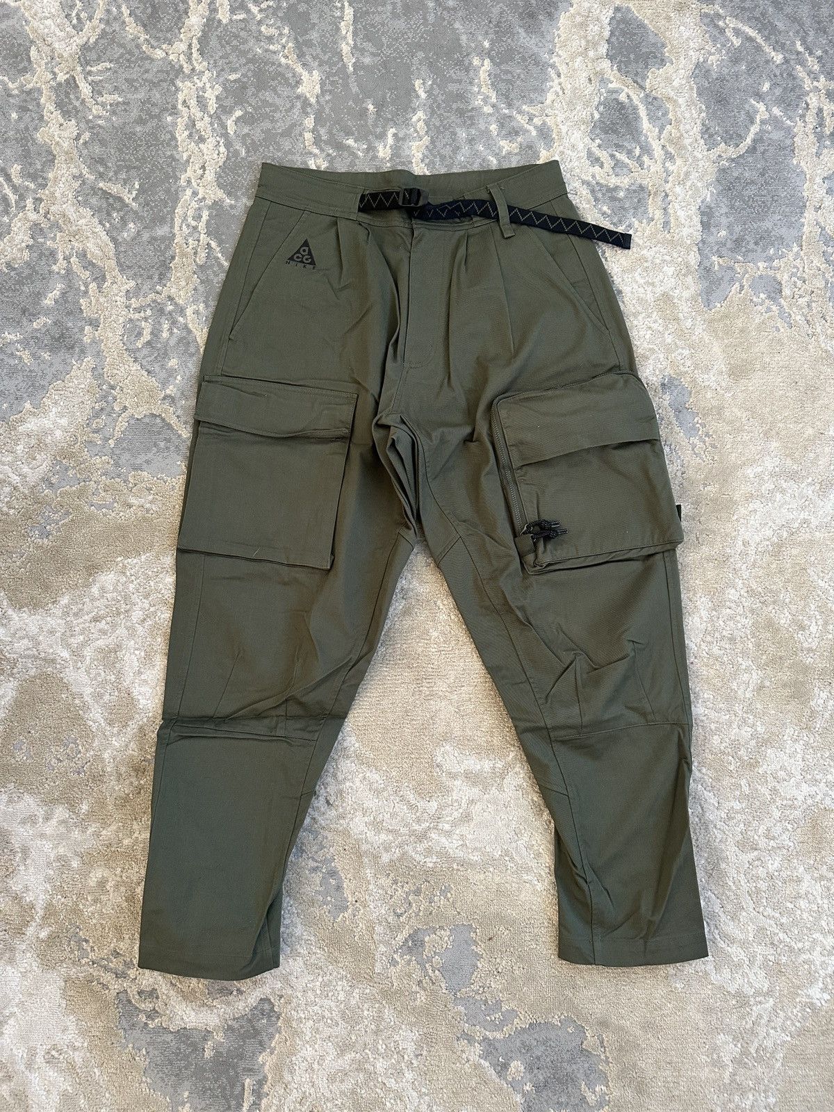 Nike Nike ACG Woven Cargo Pants Moon Particle Size XL | Grailed