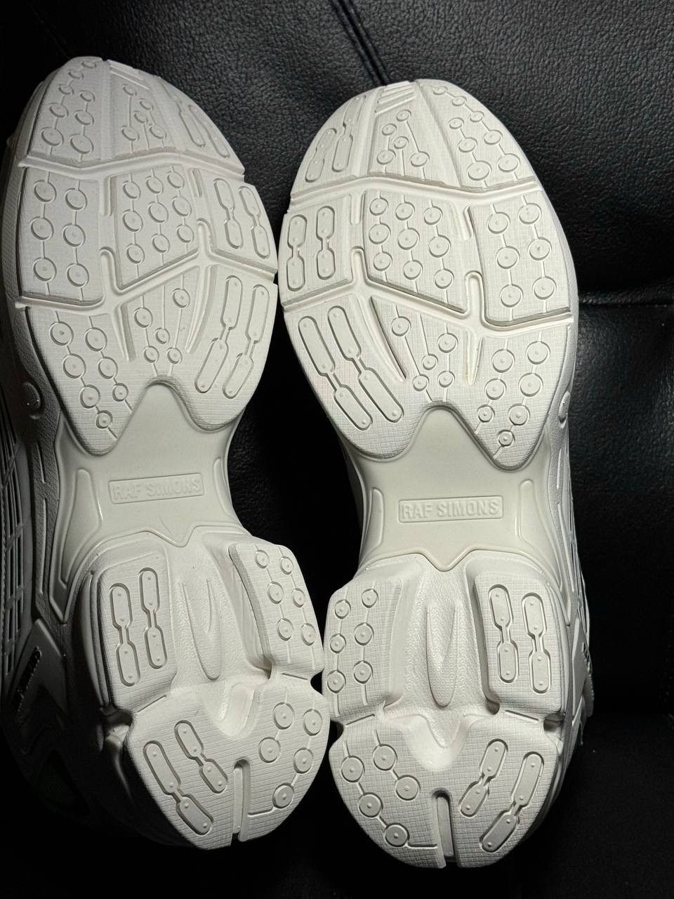Raf Simons Raf Simons UltraSceptre Off-white / Light Grey / Navy Size US 9 / EU 42 - 8 Thumbnail