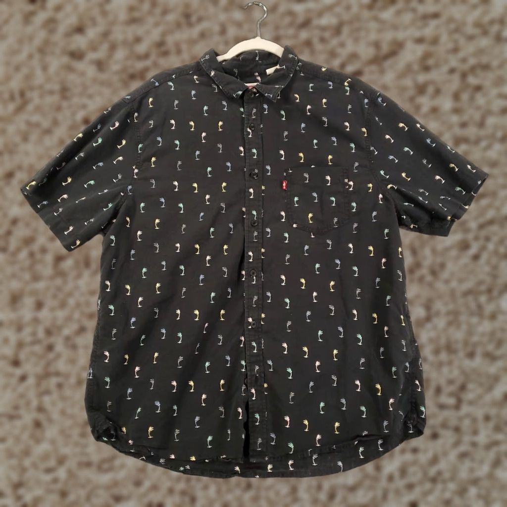Levi's Levi's Button-Up Shirt Mens XL Black Palm Trees AOP Graphic Standard Fit Shirt Size US XL / EU 56 / 4 - 1 Thumbnail