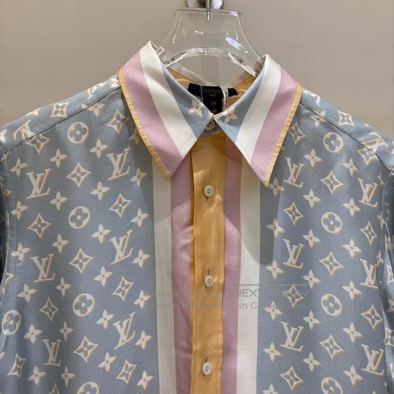 Louis Vuitton Louis Vuitton Monogram full-print presbyopic silk shirt Size XS / US 0-2 / IT 36-38 - 3 Thumbnail