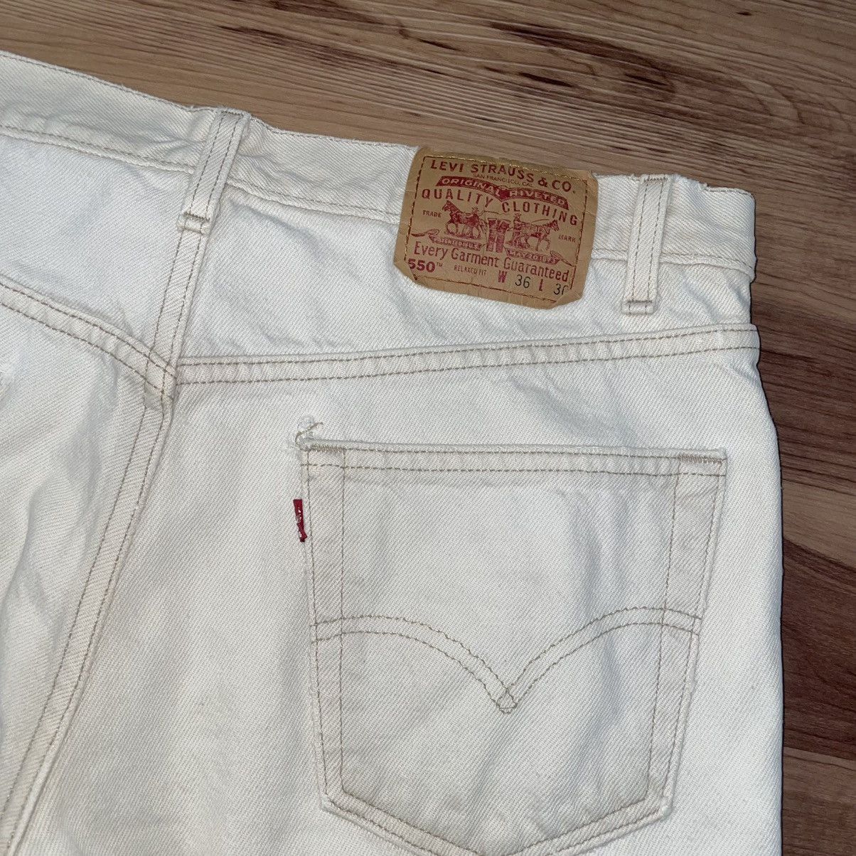 Levi's Levi’s Made in USA cream 550 Size US 36 / EU 52 - 2 Thumbnail