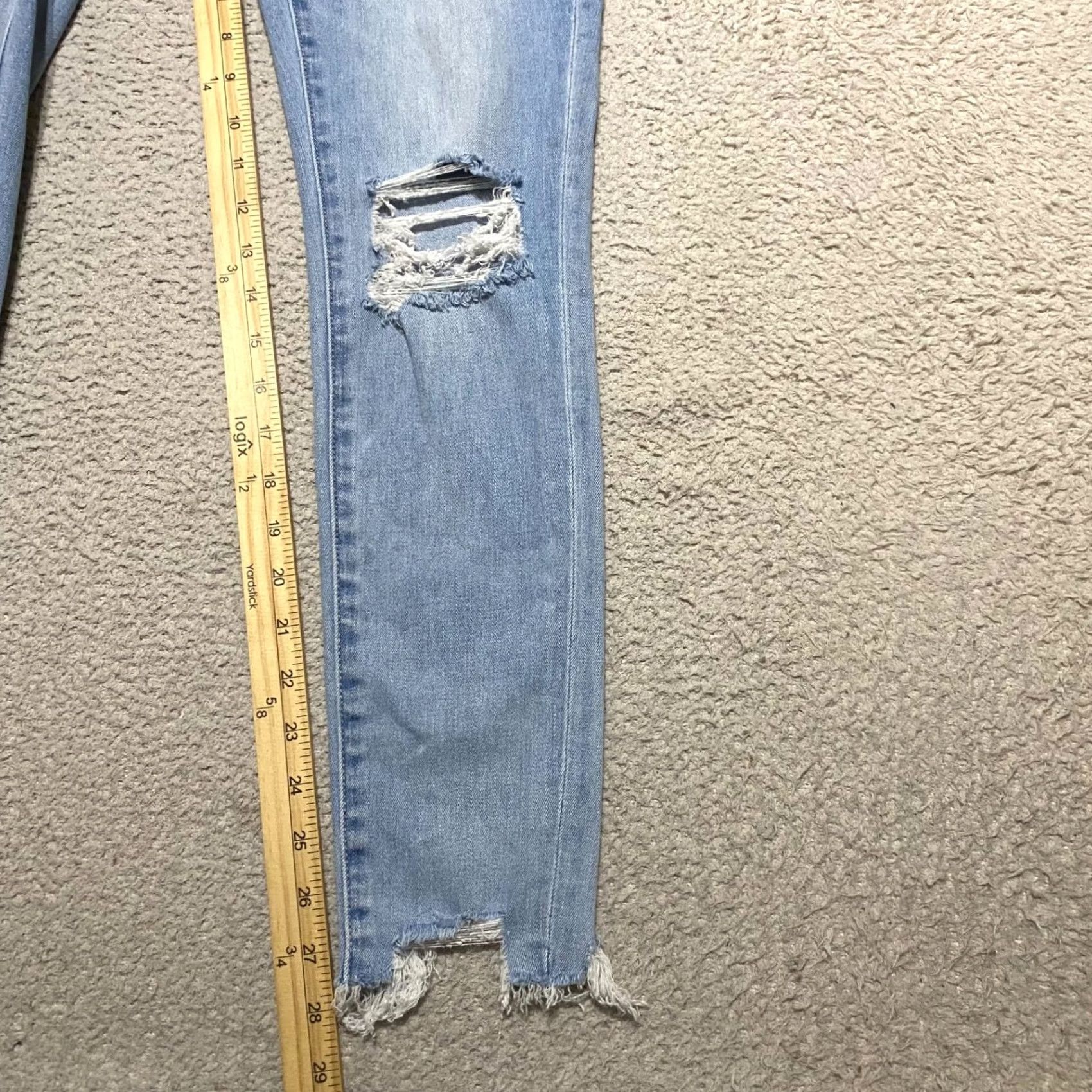 American Eagle Outfitters American Eagle Outfitters Jeans Blue Distressed Jegging 8 Medium Wash Women's Slight Rise 5-Pocket Denim Baggy Adult Womens Size 30" / US 8 / IT 44 - 7 Thumbnail