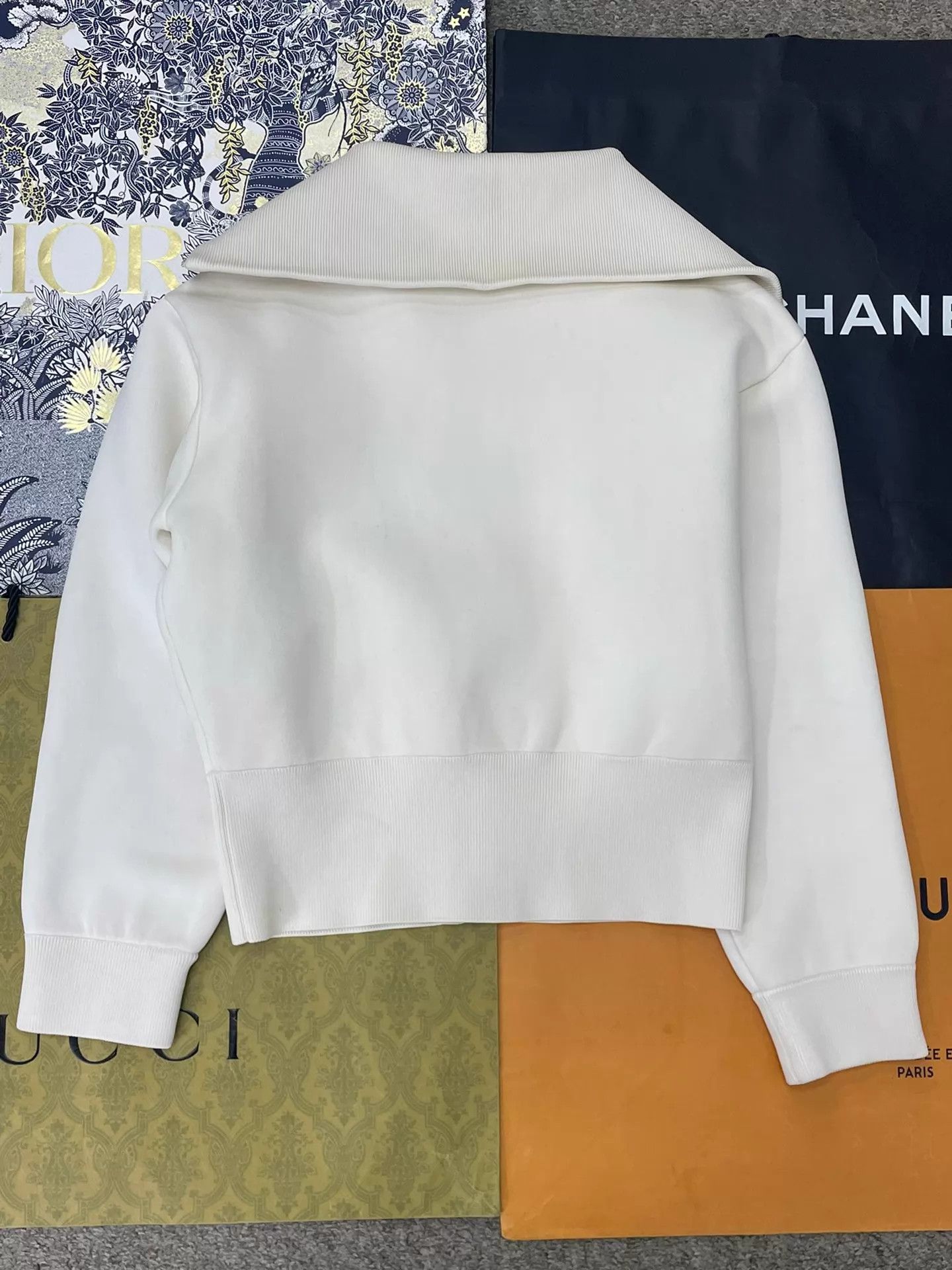 Louis Vuitton LV White Zip-Up Jacket 38 99New Size S / US 4 / IT 40 - 3 Thumbnail