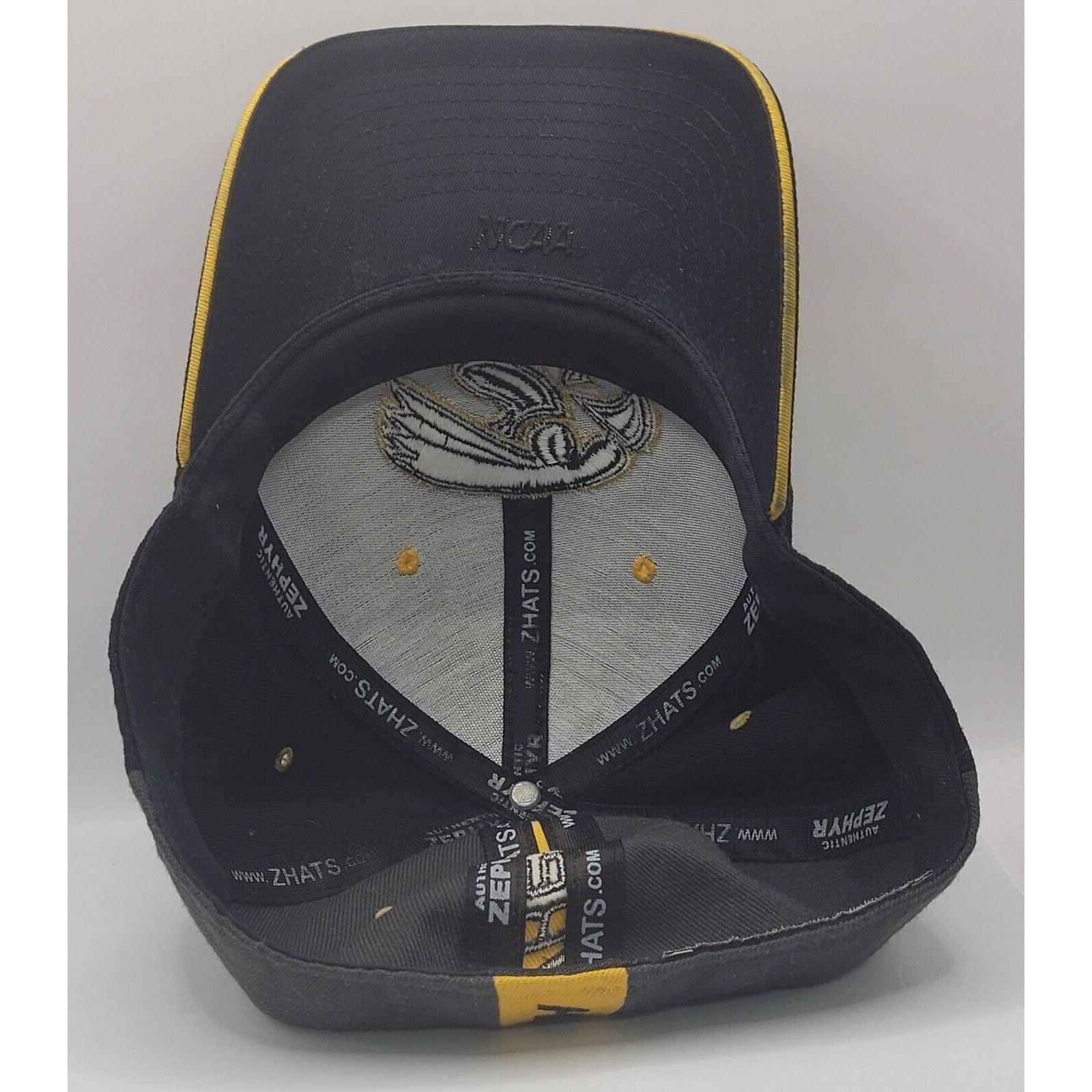 Zephyr Vintage Zephyr Iowa Hawkeyes Fitted Cap Sz 8 NCAA Wool Size ONE SIZE - 8 Thumbnail