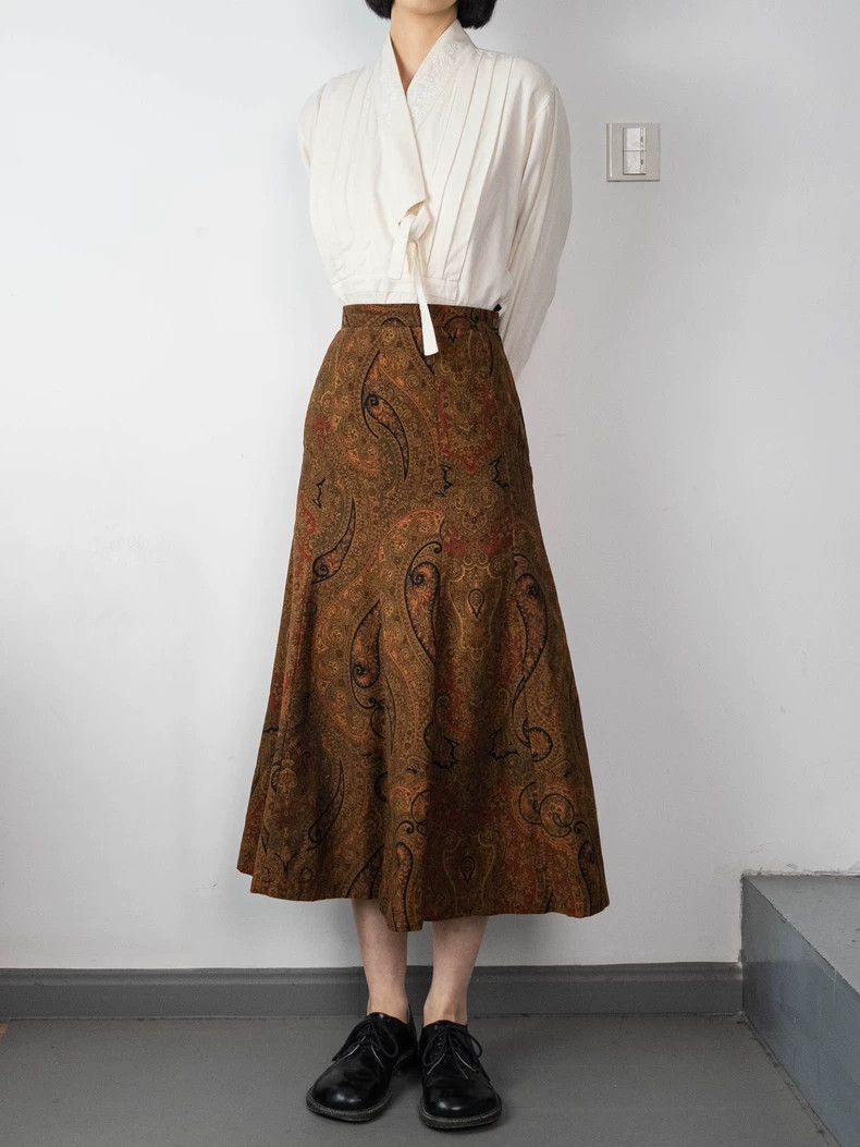 Kenzo KENZO sizeM Classic walnut pattern half skirt Vintage Size 25" / US 0 / IT 36 - 1 Thumbnail