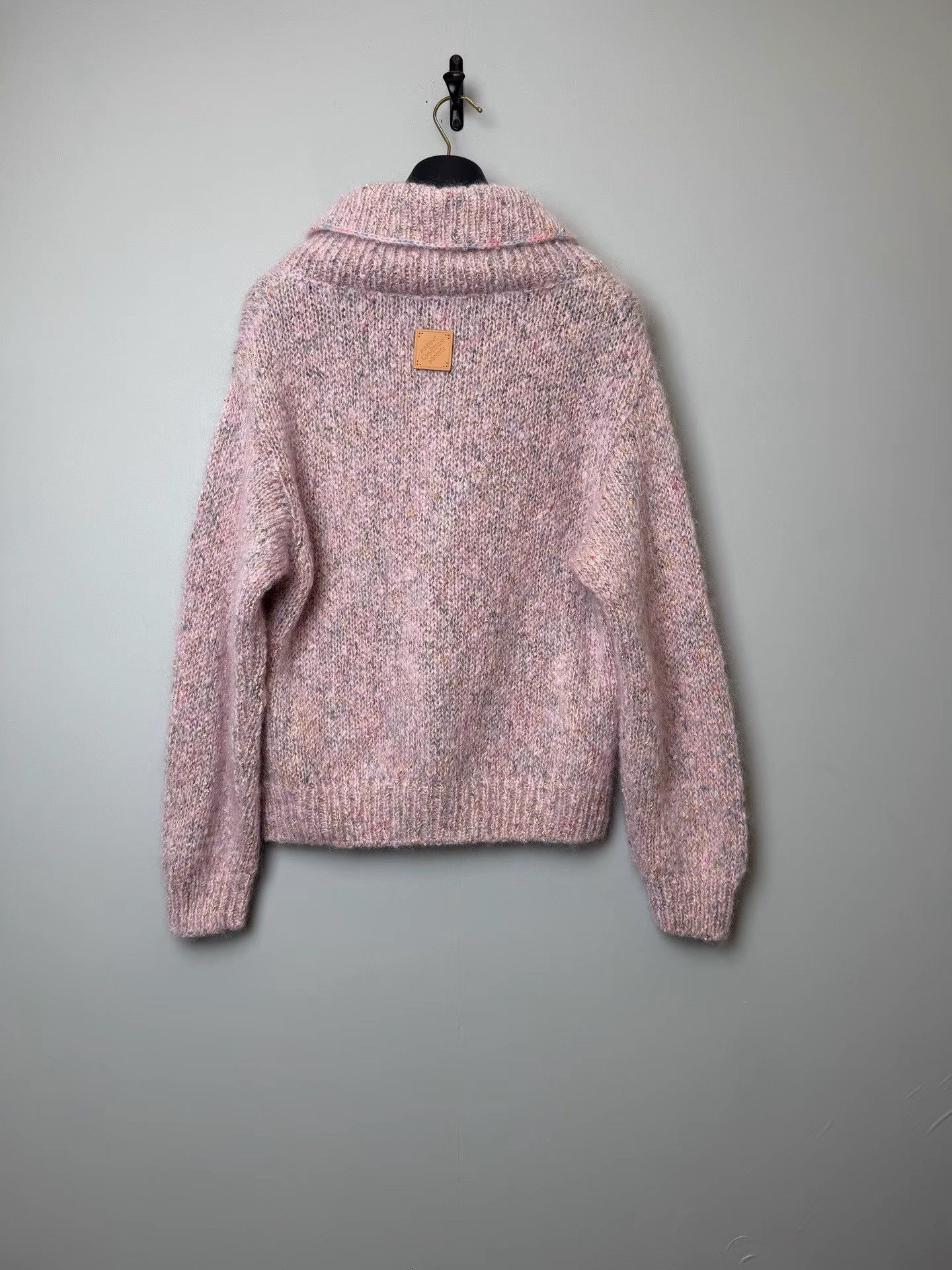 Louis Vuitton Louis Vuitton SS26 Mohair Tweed Lapel Cardigan K36 Size S / US 4 / IT 40 - 2 Thumbnail