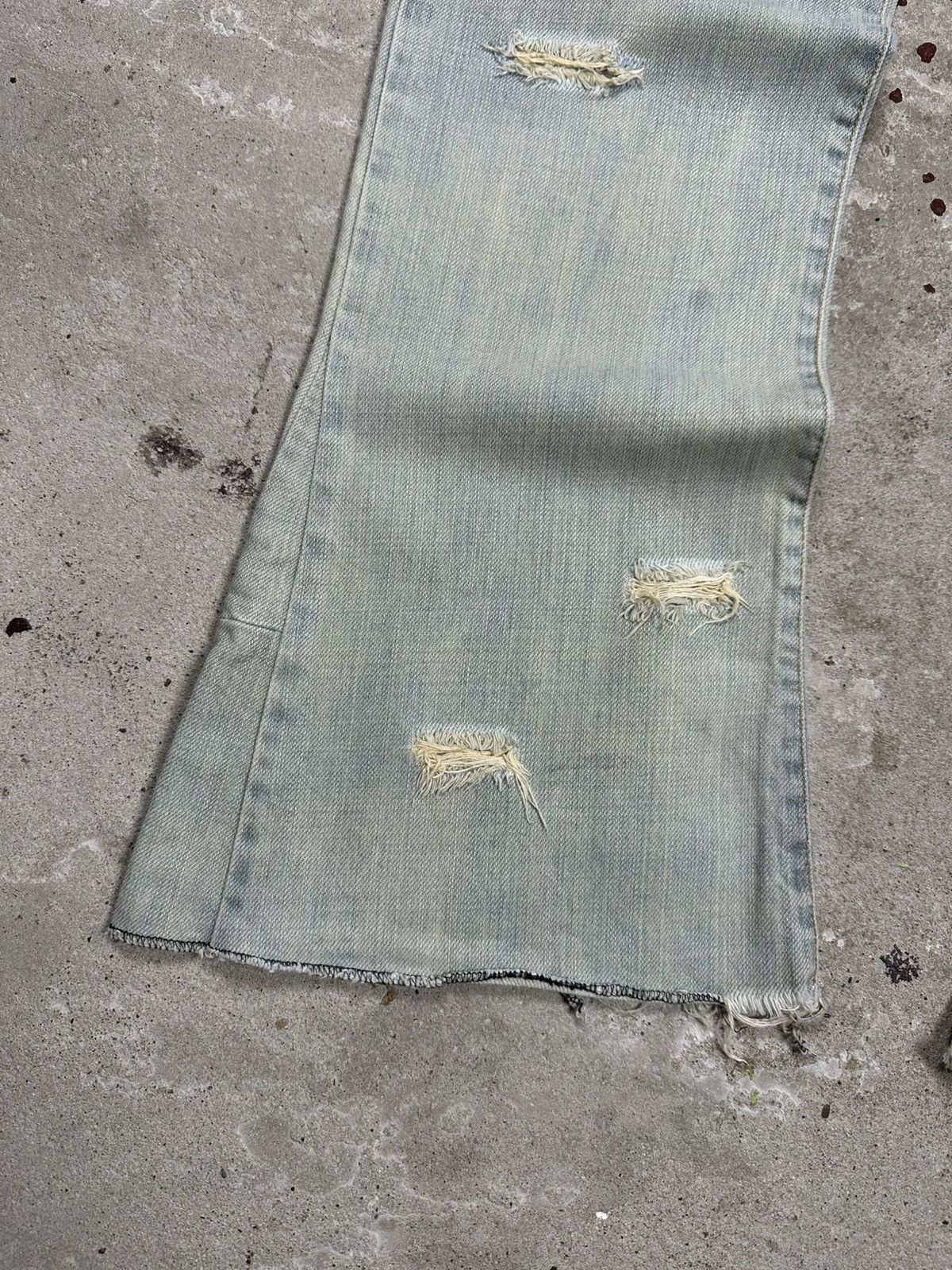 Dolce & Gabbana Vintage 2000s Dolce & Gabbana Flare Distressed Denim Pants Size 32" / US 10 / IT 46 - 3 Thumbnail