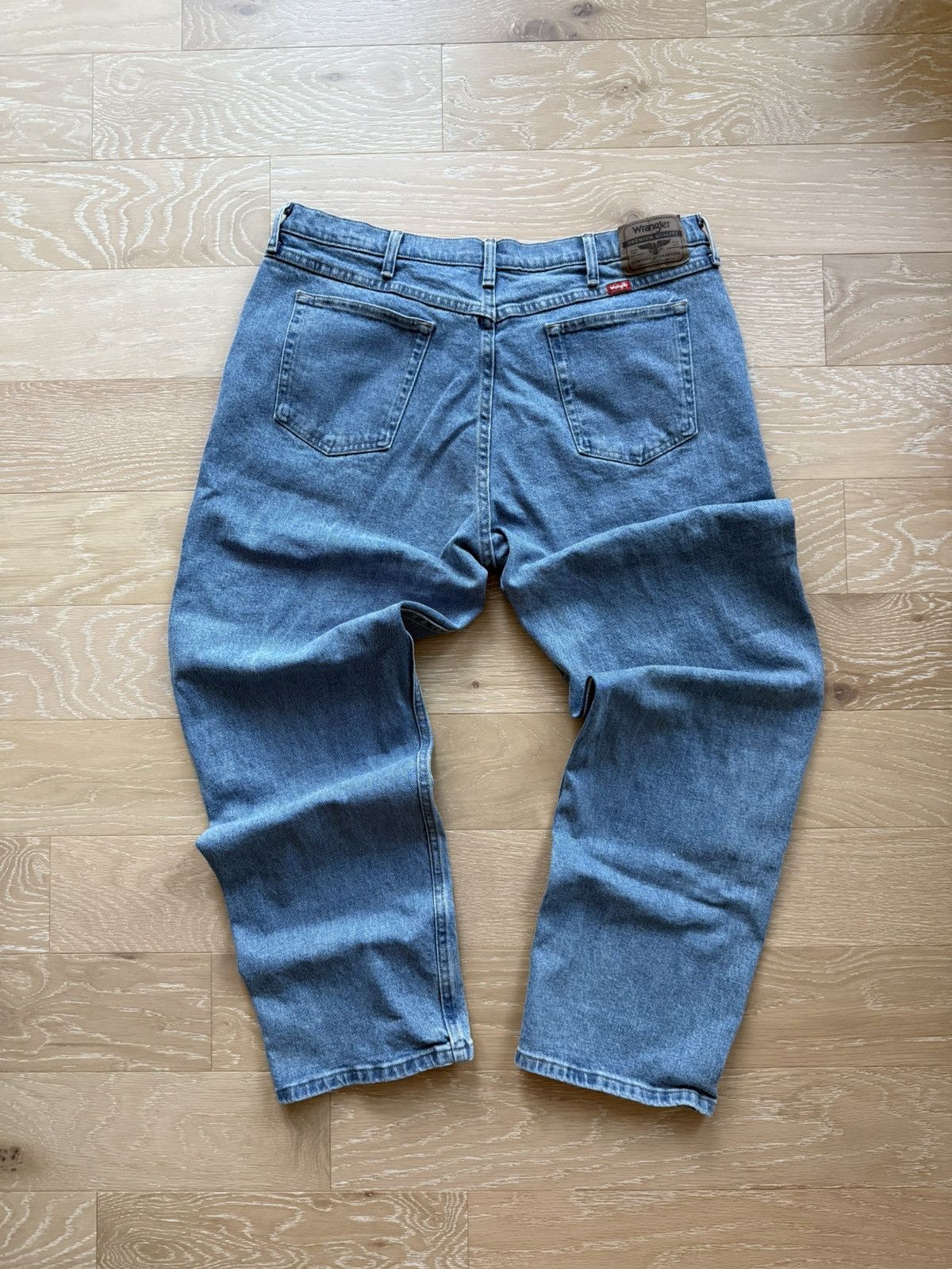 Wrangler Wrangler Light Wash Straight Leg Jeans Size US 38 / EU 54 - 3 Thumbnail