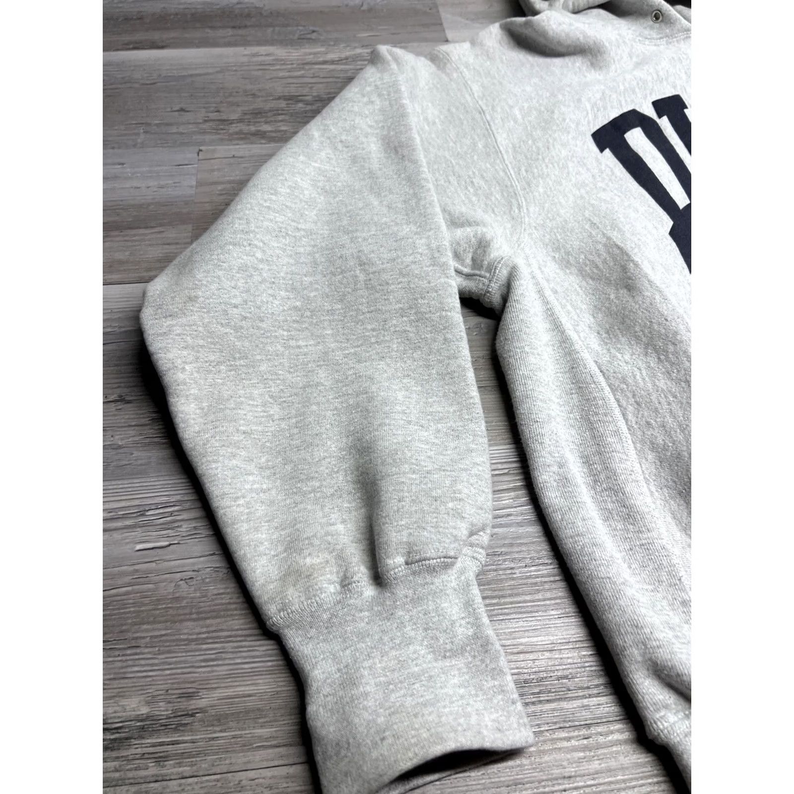 Vintage VINTAGE Duke University Duke Blue Devils Hoodie Reverse Weave Mens Sz L Gray Size US L / EU 52-54 / 3 - 3 Thumbnail