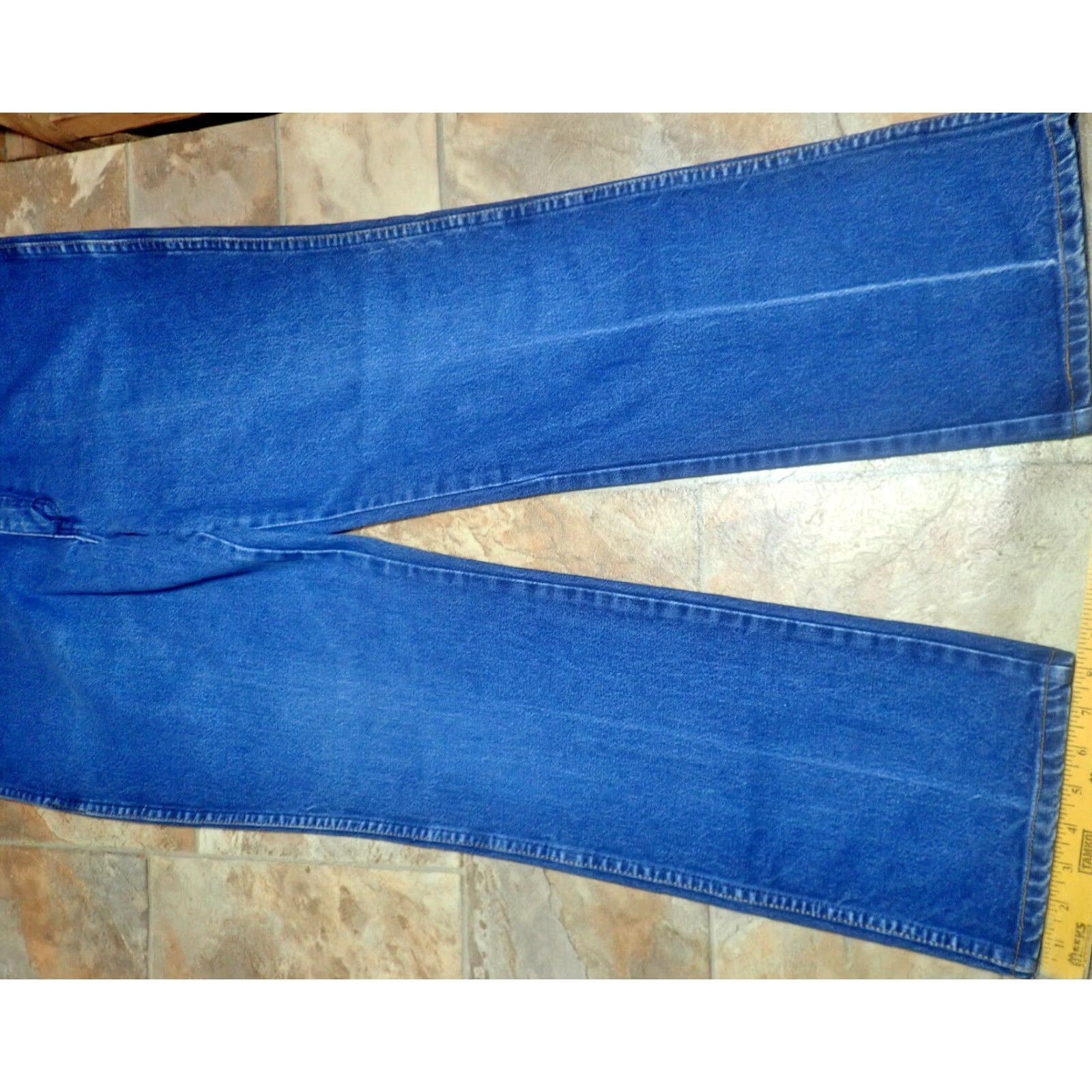 Wrangler Vintage Wrangler 13MWZ Men's 5-Pocket Straight Leg Jeans 36 Adult Blue Denim 70s Cowboy Western Made in USA Size US 36 / EU 52 - 7 Thumbnail