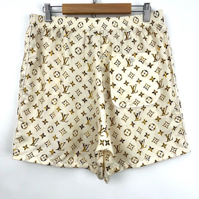 Louis Vuitton Louis Vuitton Off-white printed silk shorts with aged flowe Size US 40 / EU 56 - 2 Thumbnail