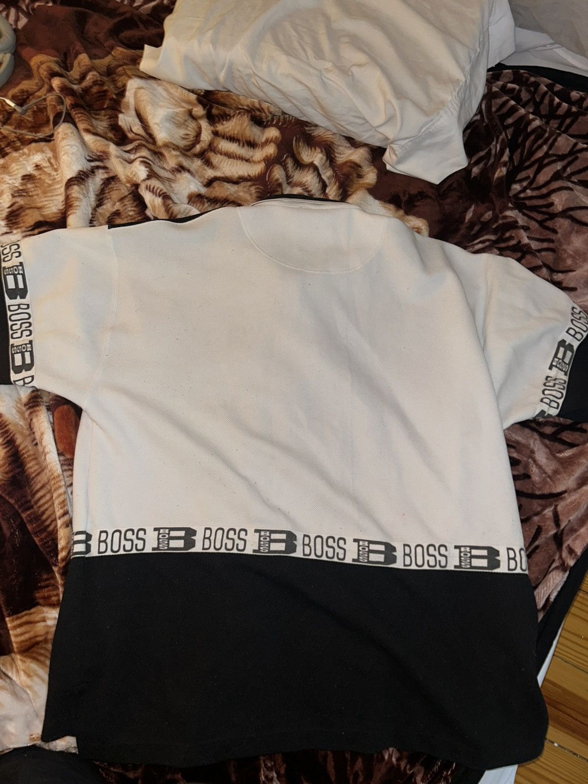 Hugo Boss Black & white Hugo Boss Polo Size US XL / EU 56 / 4 - 2 Thumbnail