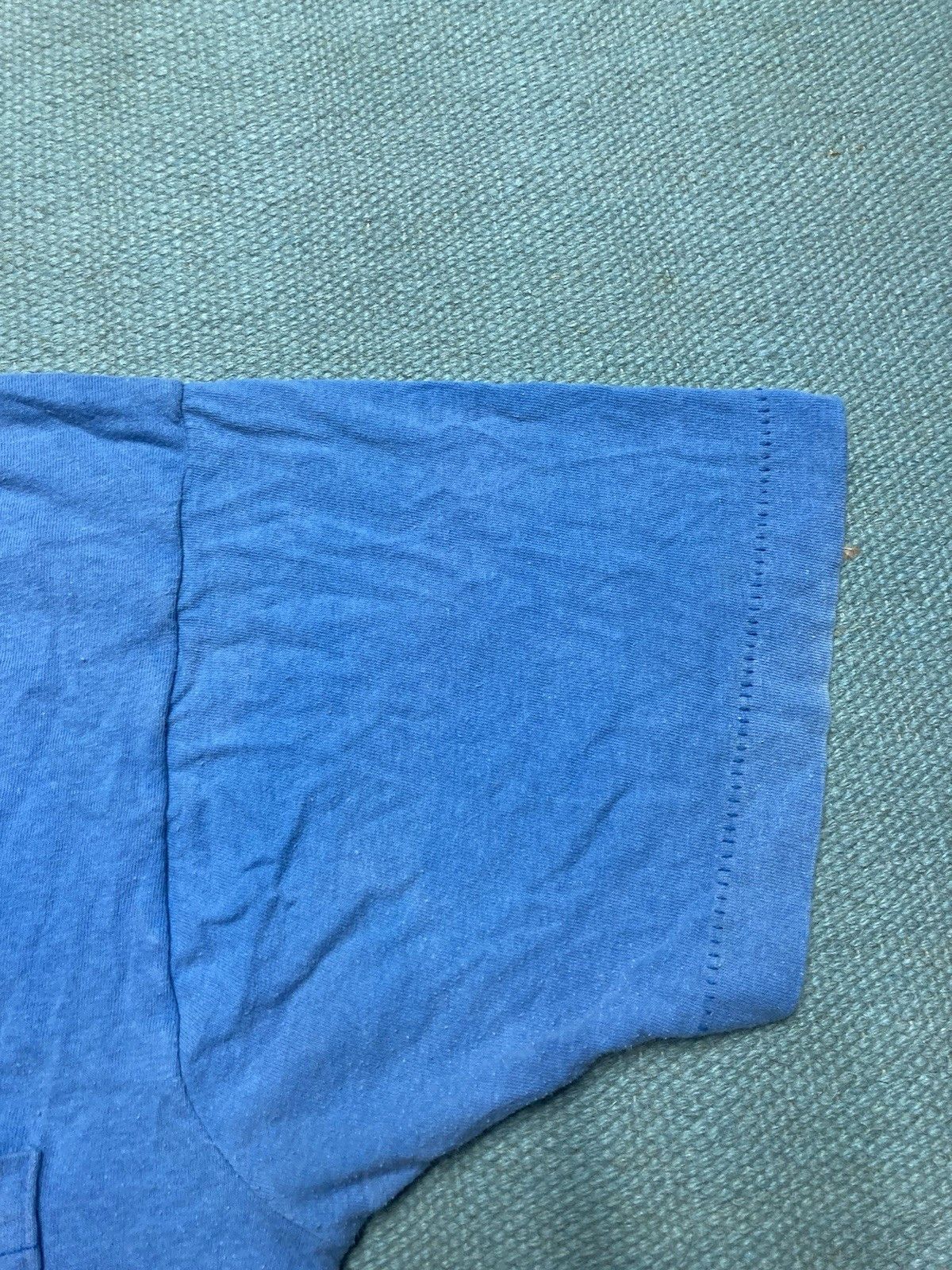 Vintage 80s pocket t shirt blank faded fruit of the loom cotton M Size US M / EU 48-50 / 2 - 5 Thumbnail