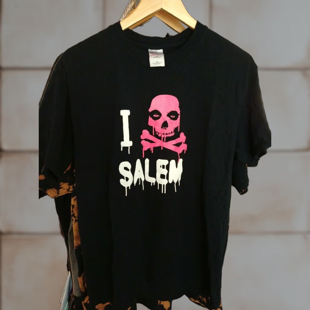 Gildan VINTAGE I Love Salem Spooky Scary T Shirt M Halloween Mens Black 100% Cotton Gildan Short Sleeve Size US M / EU 48-50 / 2 - 1 Thumbnail