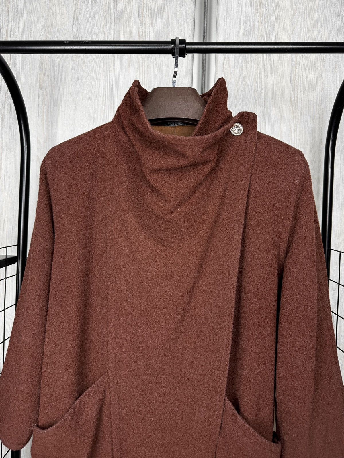Versace Gianni Versace vintage 90s asymmetrical oversized coat Size L / US 10 / IT 46 - 3 Thumbnail