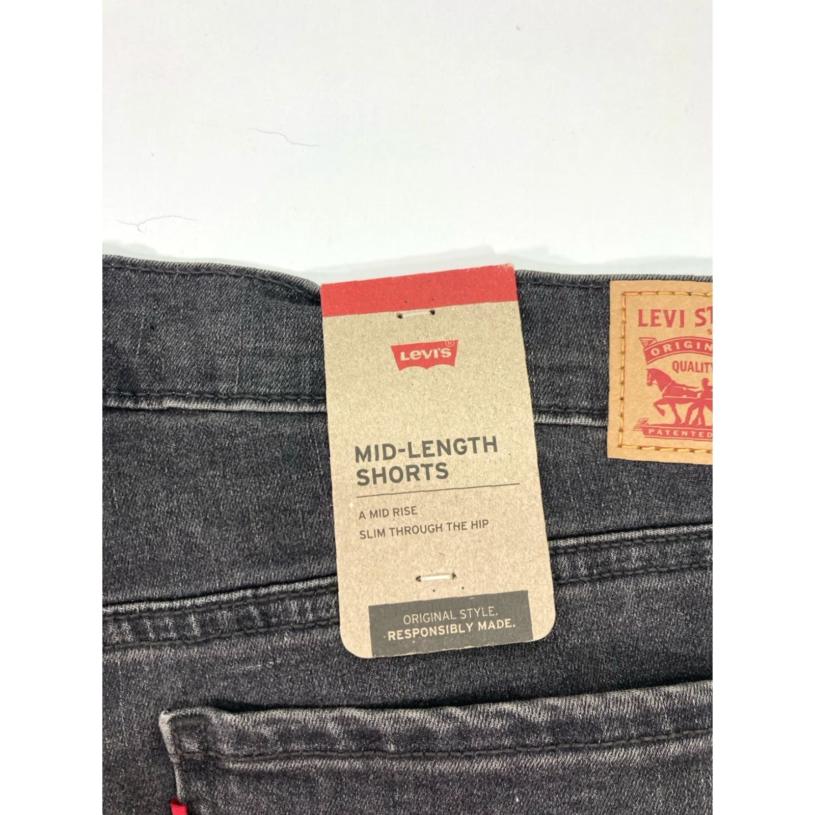 Levi's Levi's Mid Length Cutoff Shorts Women Size 33X7 Gray Denim Stretch Slim Fit NWT Size 24" / US 00 / IT 34 - 4 Thumbnail