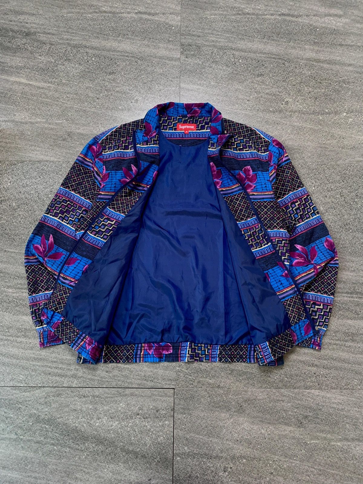 Supreme FREE TAX! F/W 2015 Floral Silk Bomber Jacket Size US M / EU 48-50 / 2 - 4 Thumbnail
